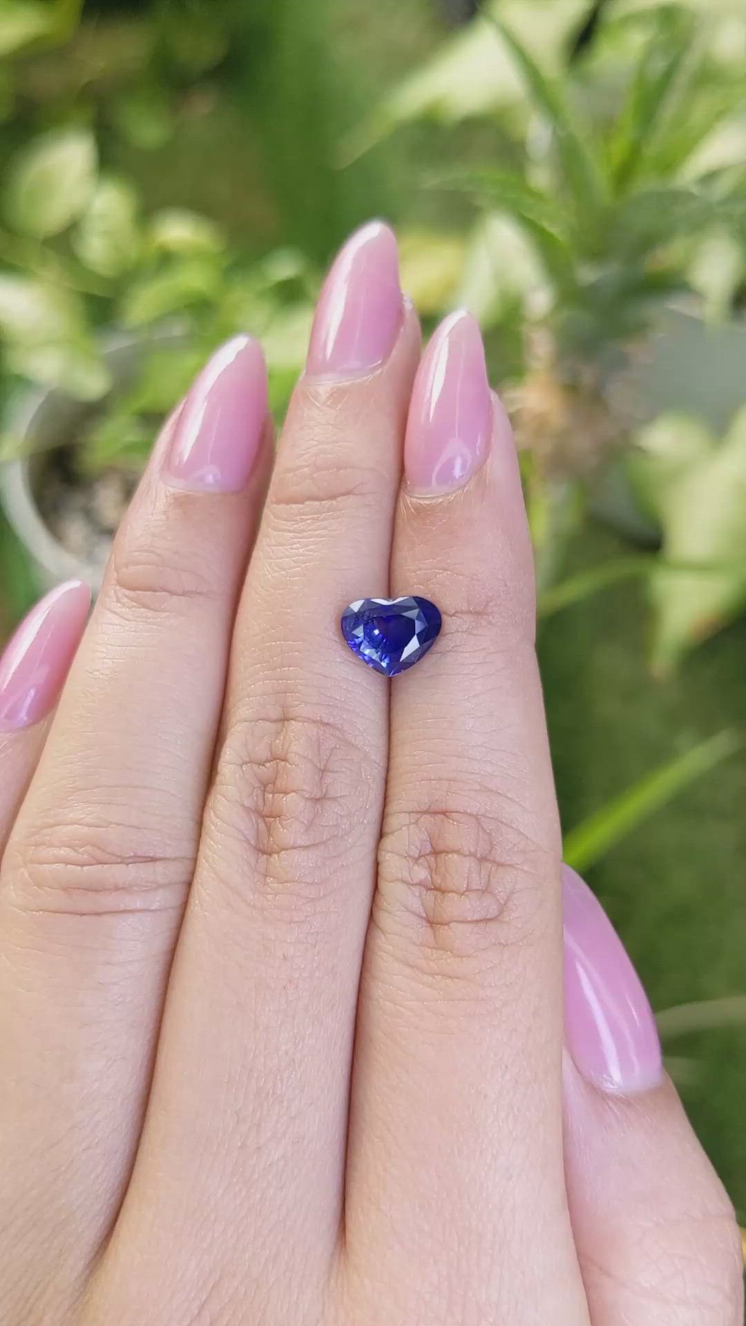 2.79 Ct. Blue Sapphire from Ceylon (Sri Lanka) Size Video