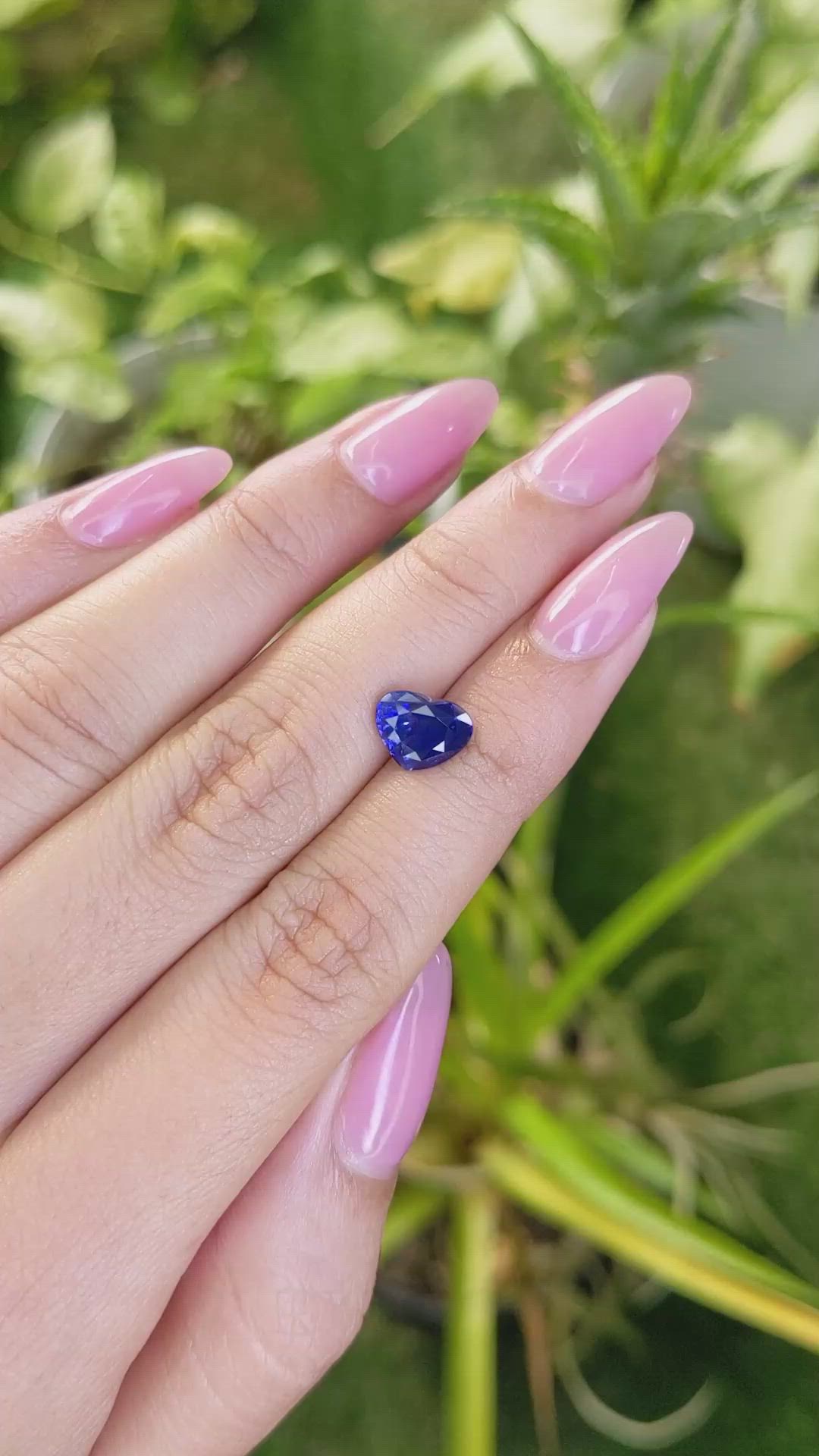2.79 Ct. Blue Sapphire from Ceylon (Sri Lanka) Size Video