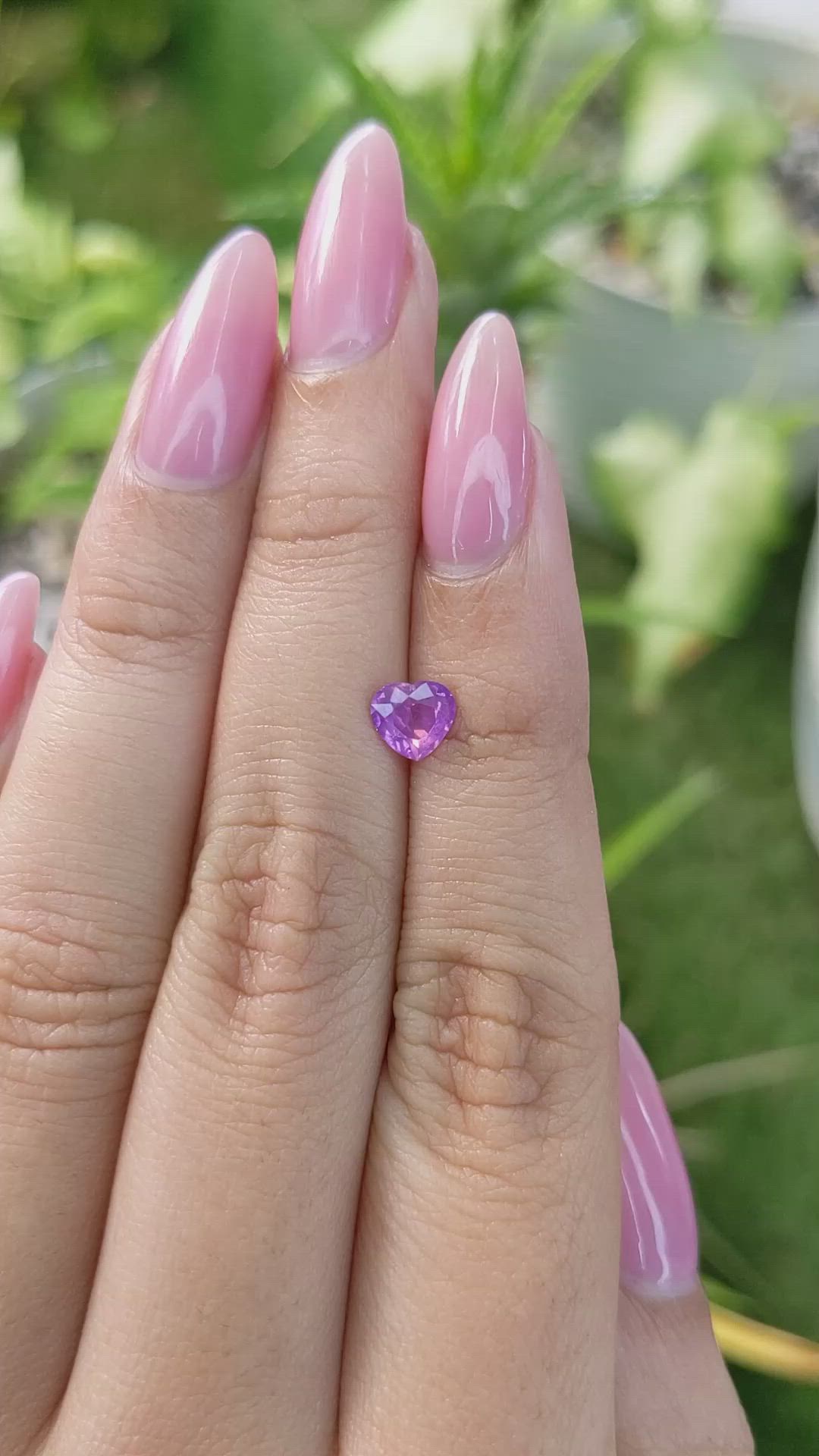 0.79 Ct. Pinkish Purple Sapphire from Ceylon (Sri Lanka) Size Video
