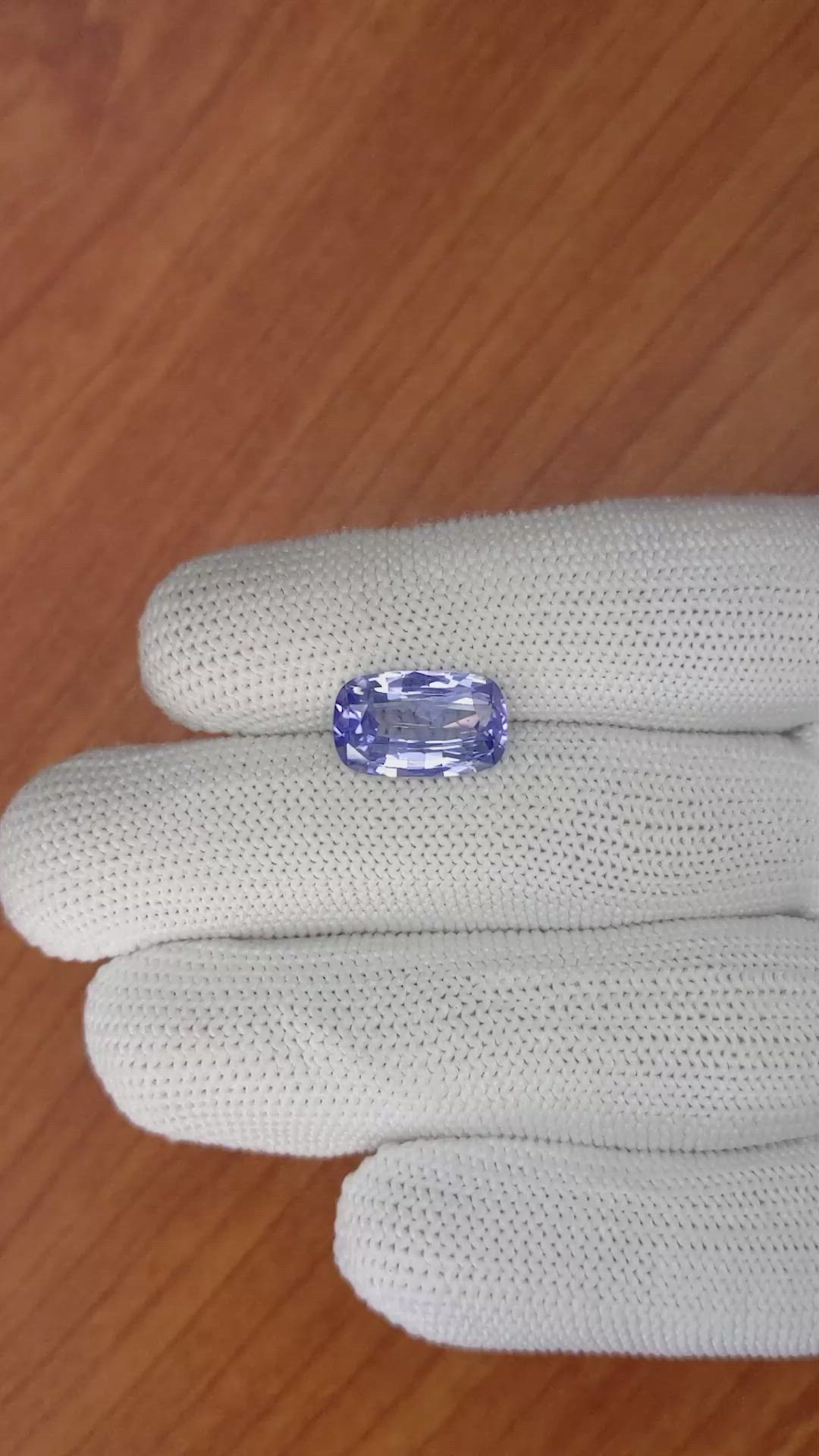 5.36 Ct. Blue Sapphire from Ceylon (Sri Lanka) Size Video