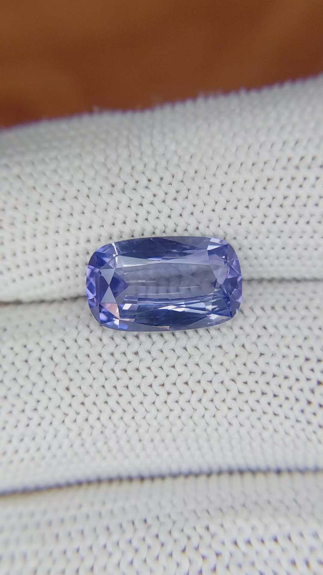 5.36 Ct. Blue Sapphire from Ceylon (Sri Lanka) Size Video