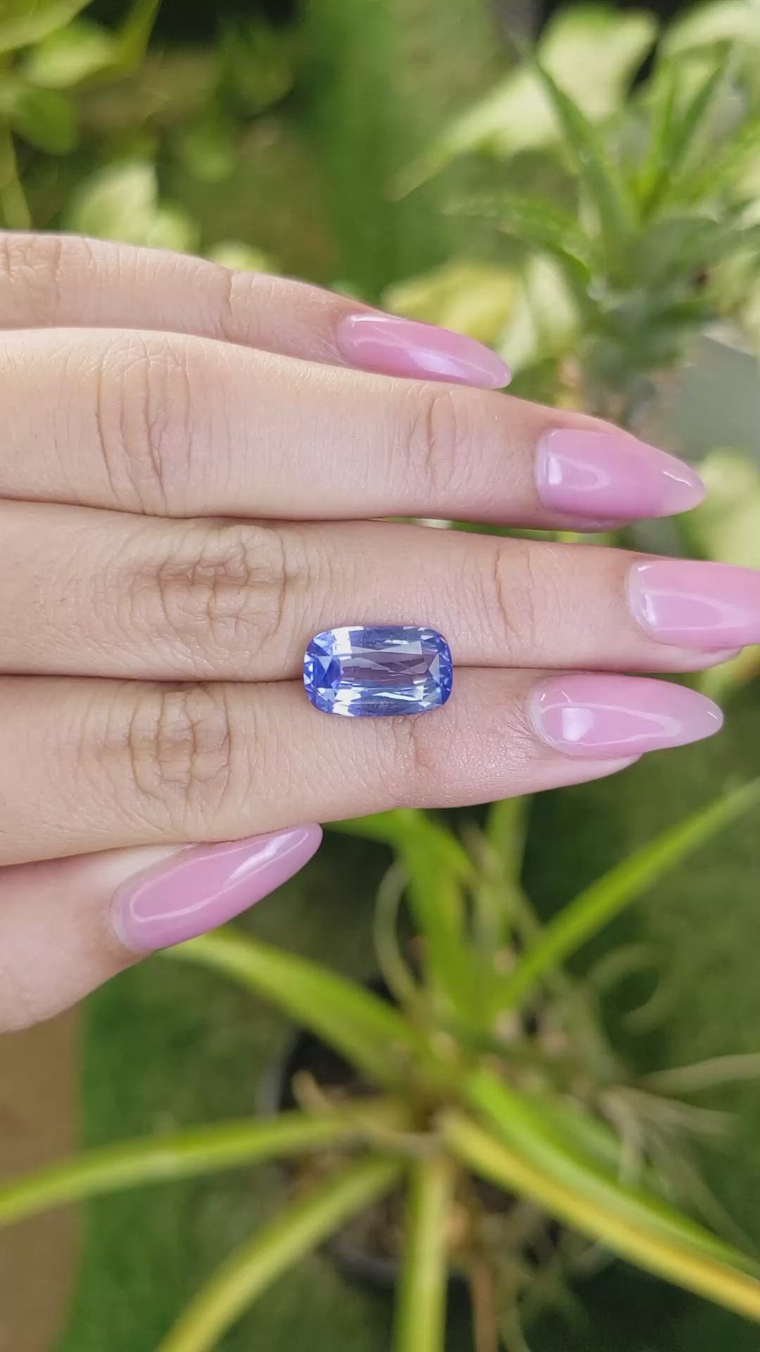 5.36 Ct. Blue Sapphire from Ceylon (Sri Lanka) Size Video
