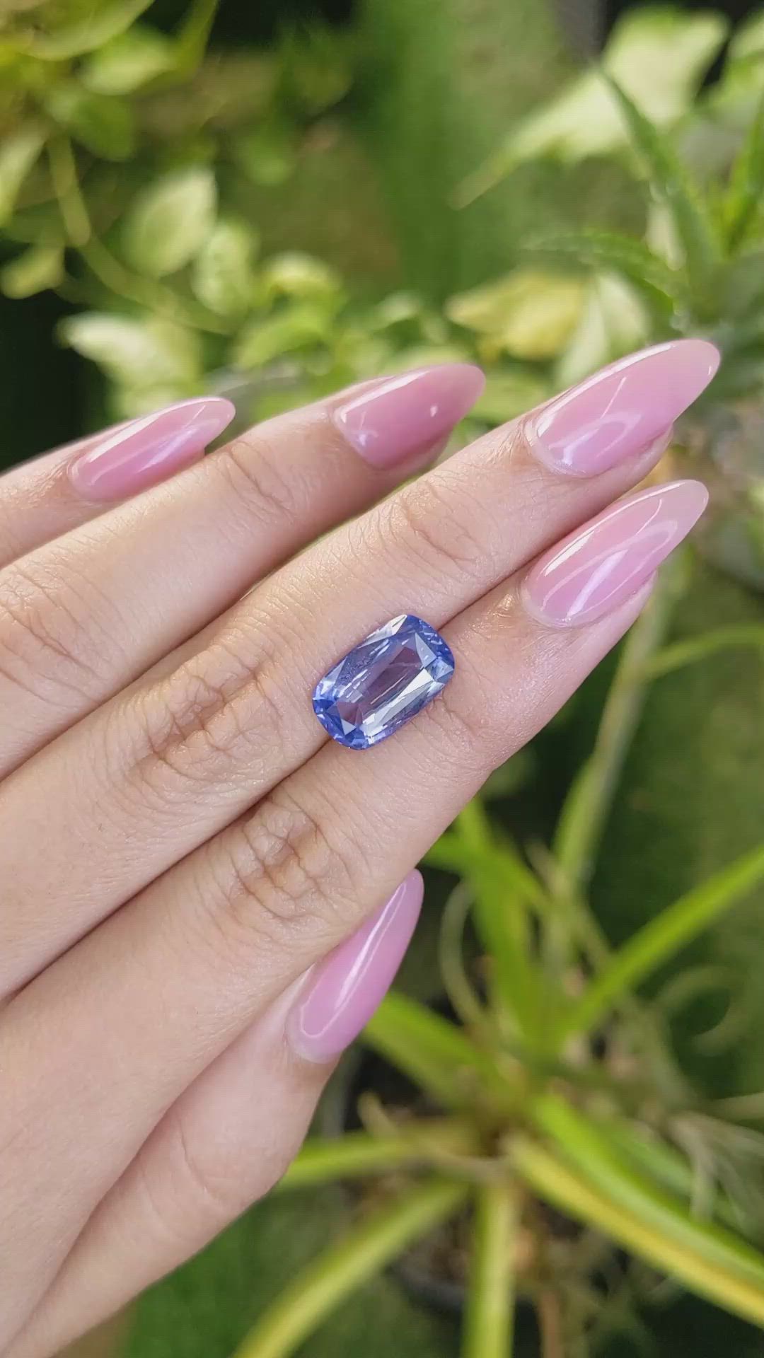5.36 Ct. Blue Sapphire from Ceylon (Sri Lanka) Size Video