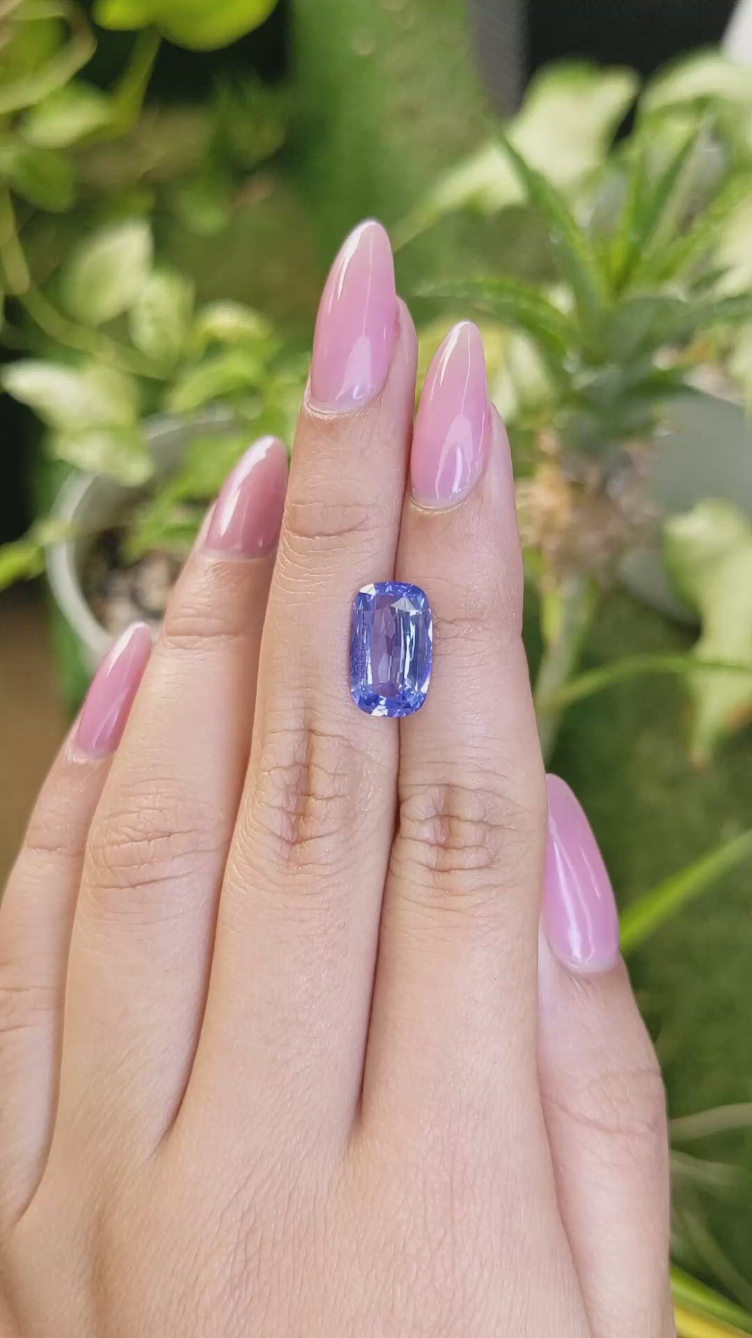 5.36 Ct. Blue Sapphire from Ceylon (Sri Lanka) Size Video