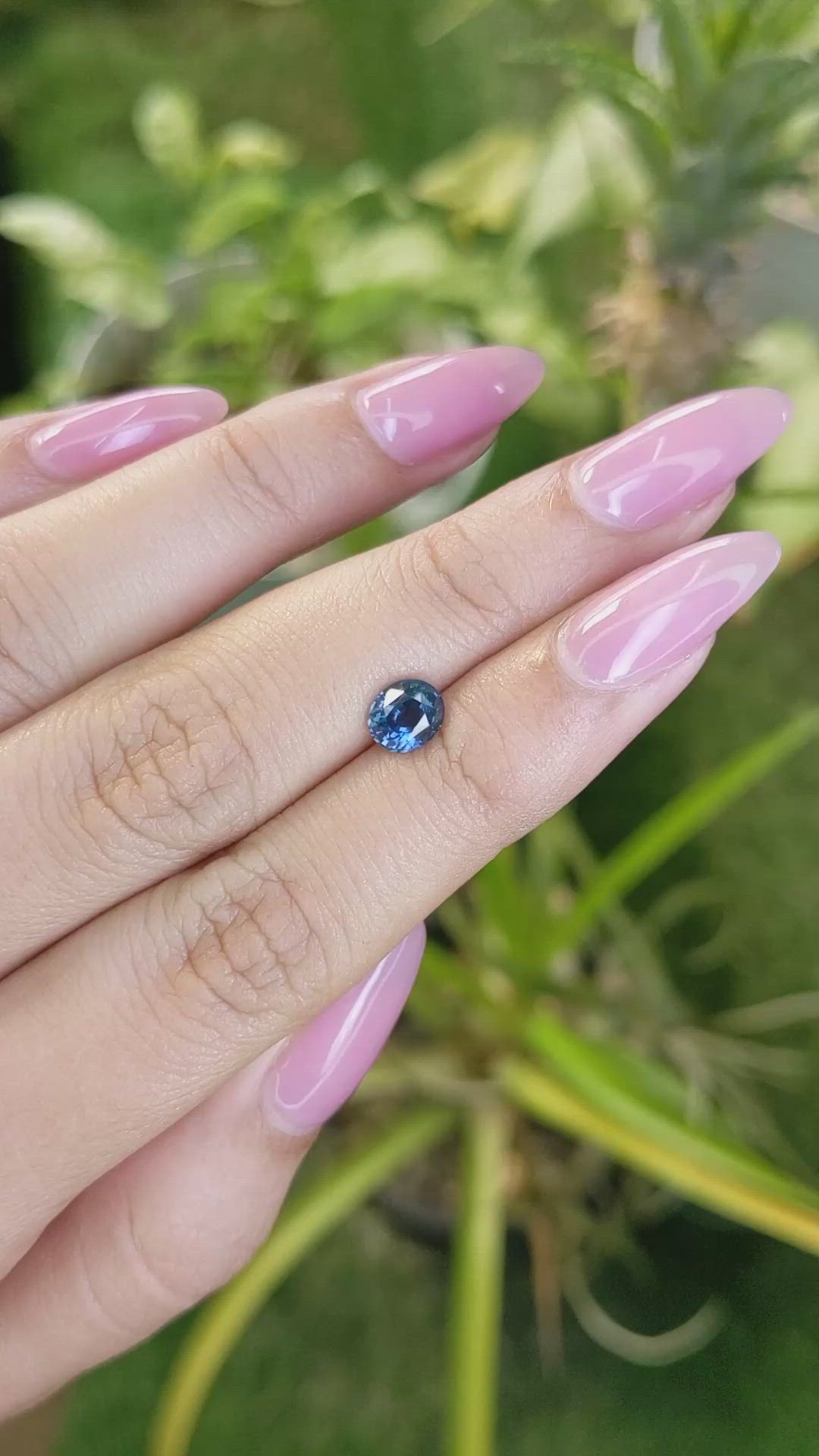 1.06 Ct. Blue Sapphire from Ceylon (Sri Lanka) Size Video