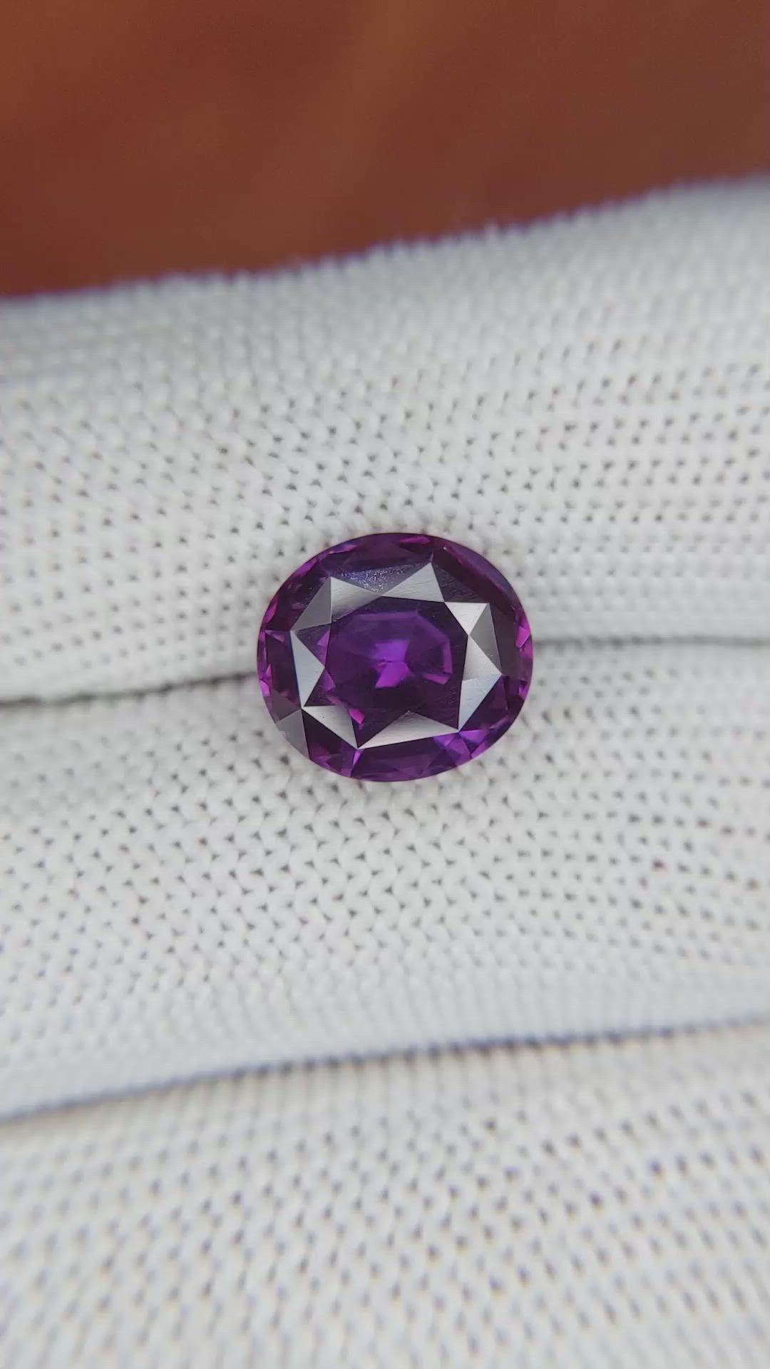 6.06 Ct. Purple Sapphire from Ceylon (Sri Lanka) Size Video