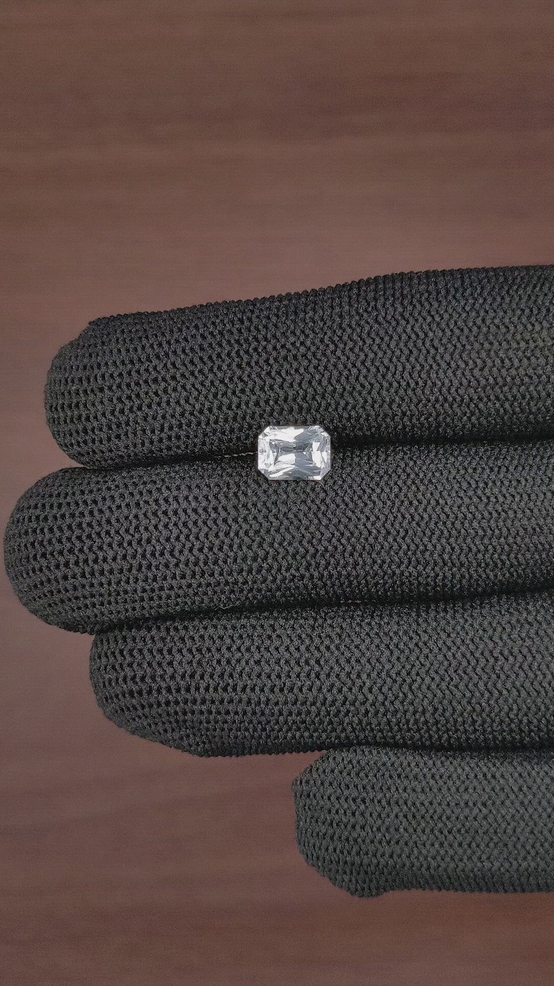 1.57 Ct. White Sapphire from Ceylon (Sri Lanka) Size Video