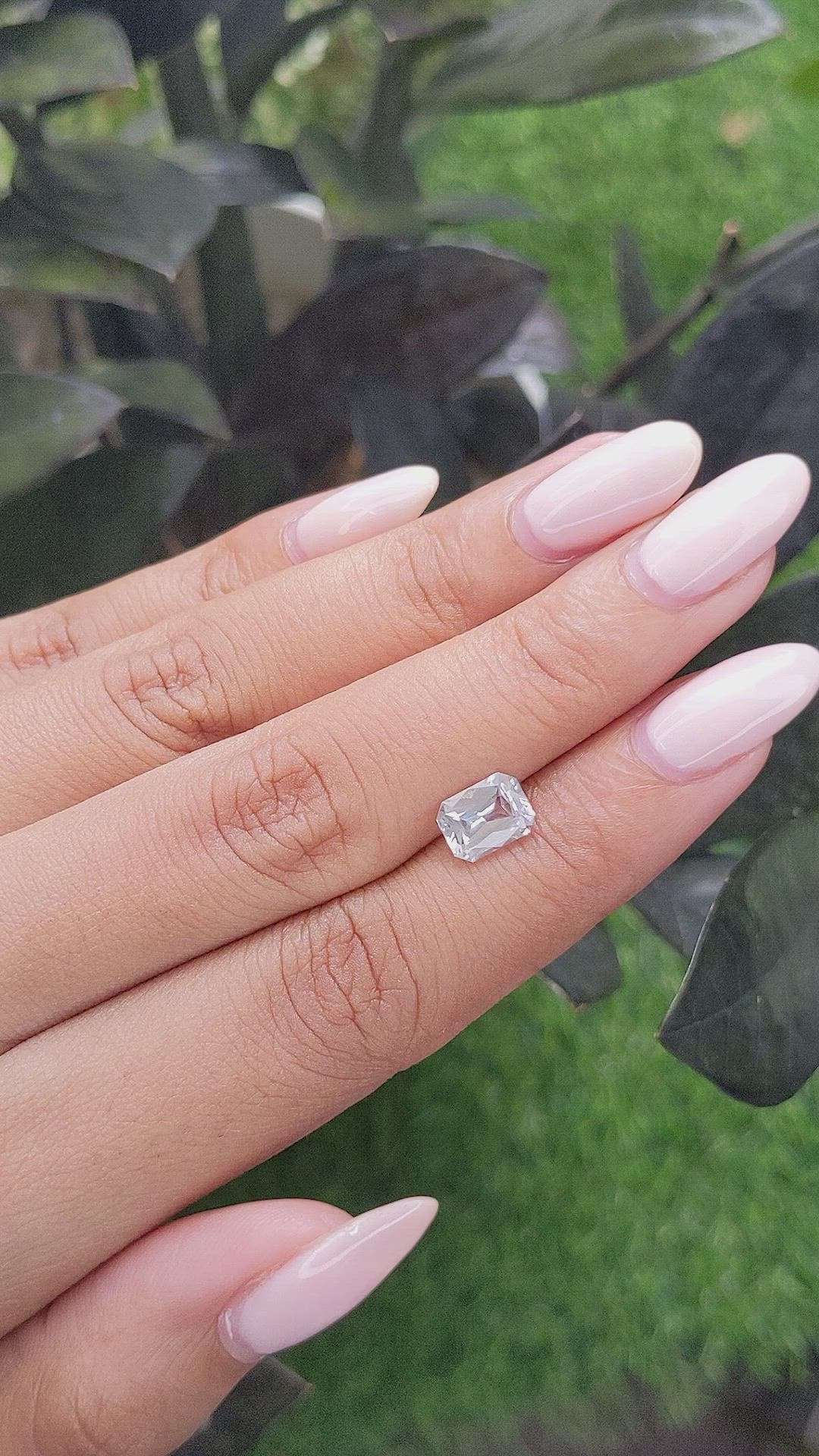 1.57 Ct. White Sapphire from Ceylon (Sri Lanka) Size Video