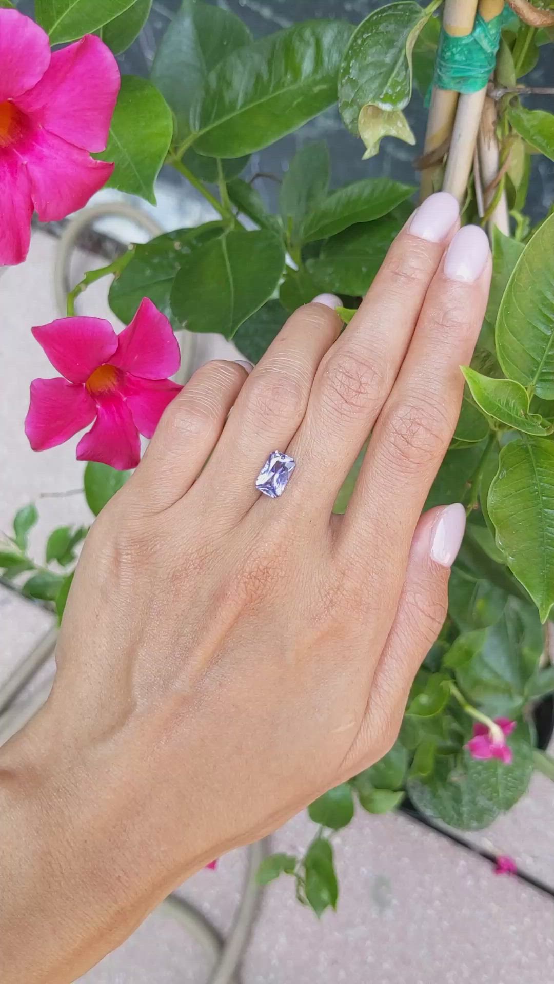 3.06 Ct. Color Change Sapphire from Ceylon (Sri Lanka) Size Video