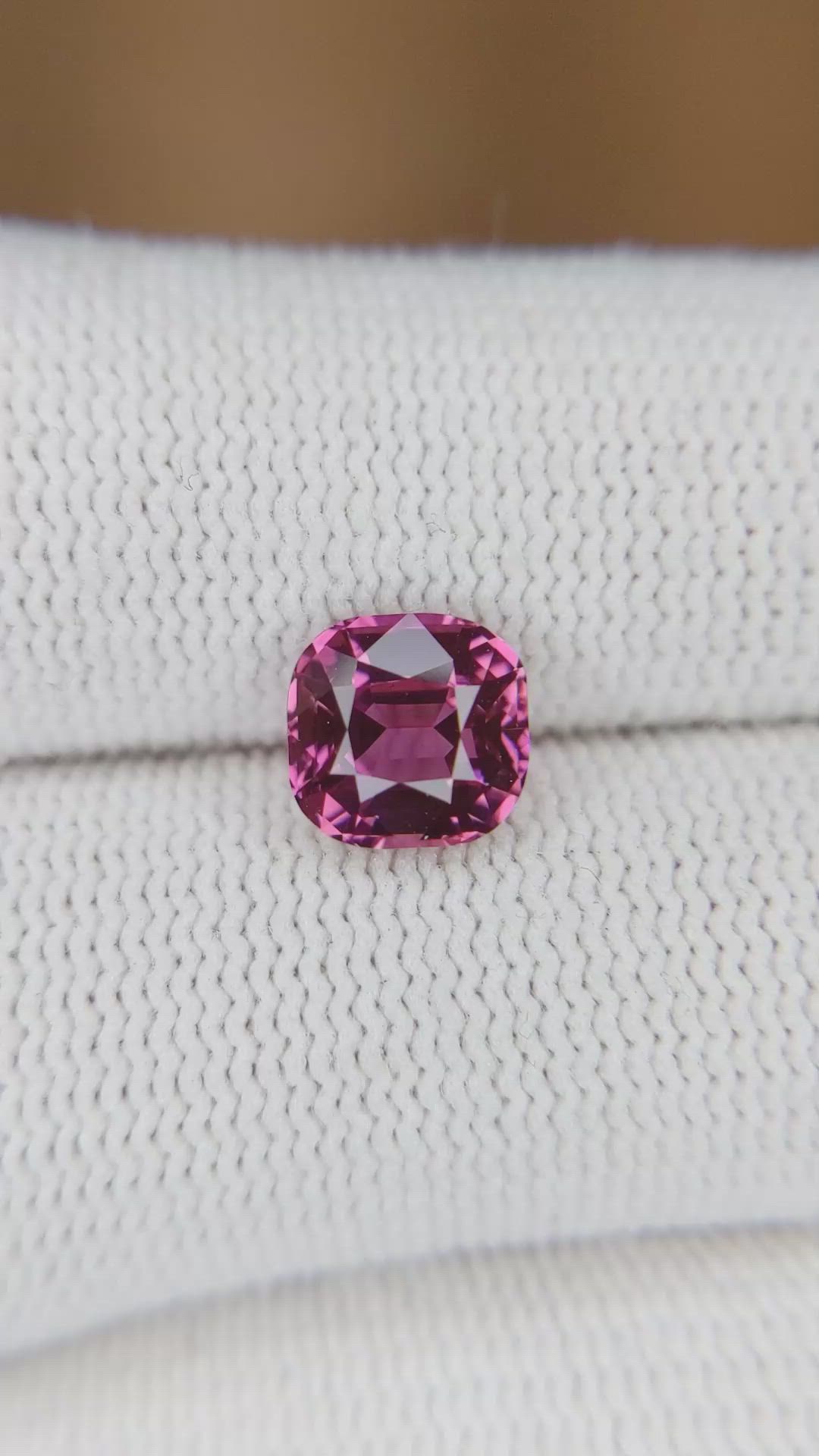 2.07 Ct. Pink Sapphire from Ceylon (Sri Lanka) Size Video