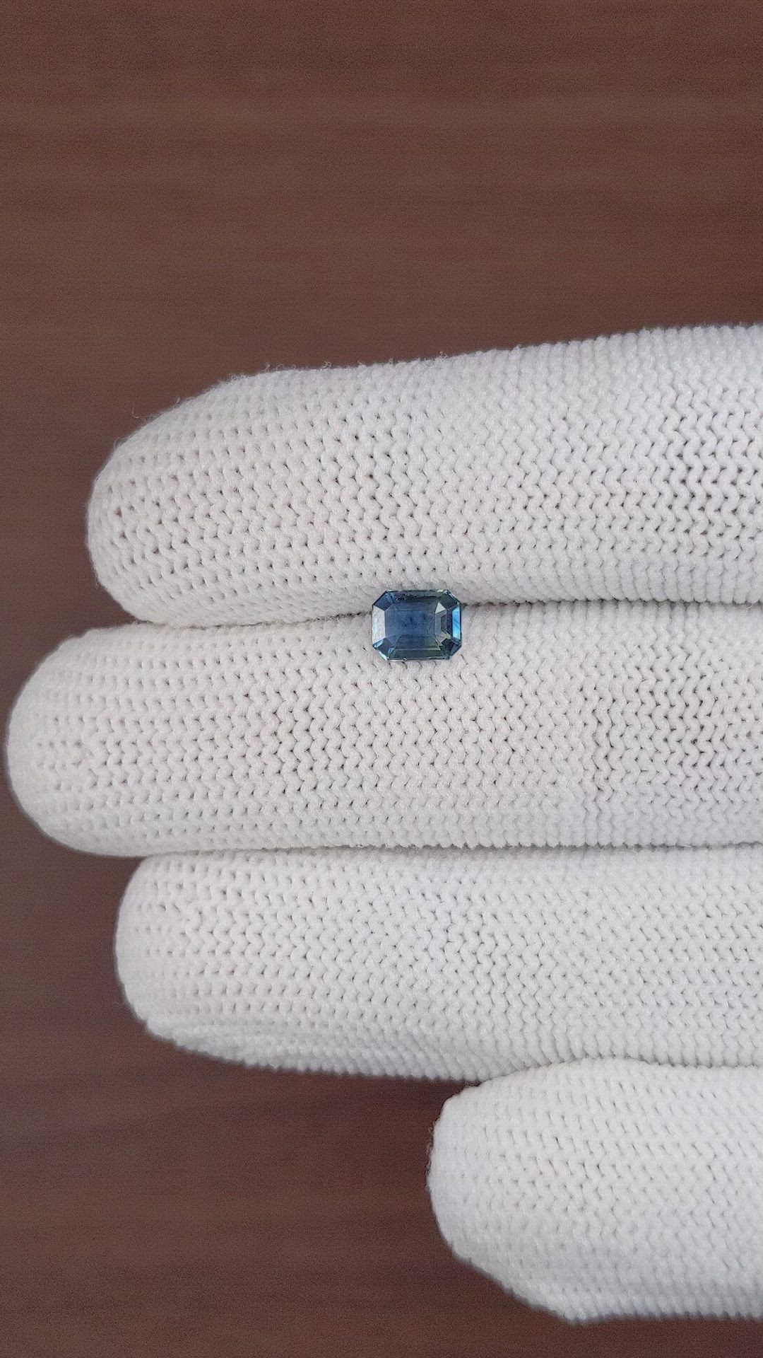 1.00 Ct. Greenish Blue Sapphire from Madagascar Size Video
