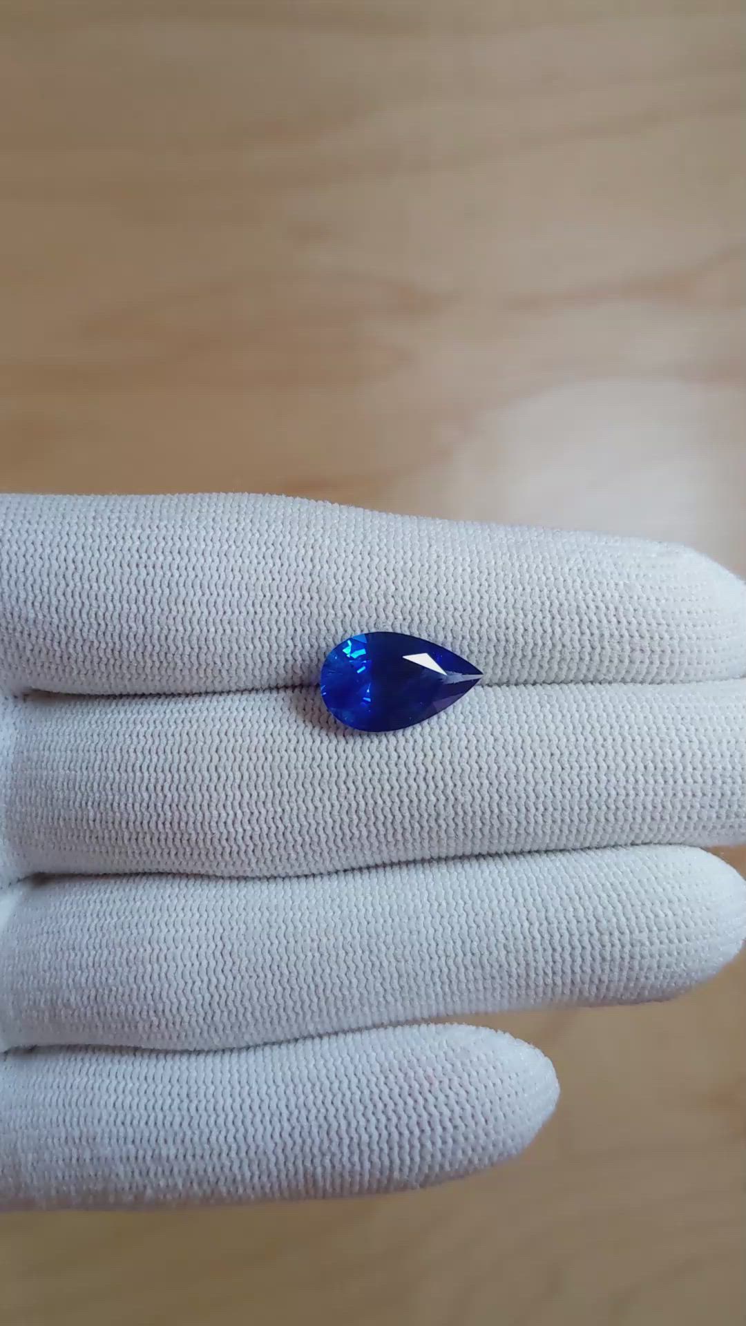 4.99 Ct. Blue Sapphire from Ceylon (Sri Lanka) Size Video