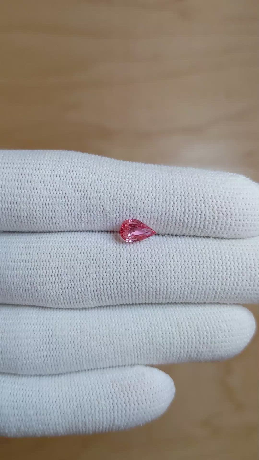 1.01 Ct. Padparadscha Sapphire from Ceylon (Sri Lanka) Size Video