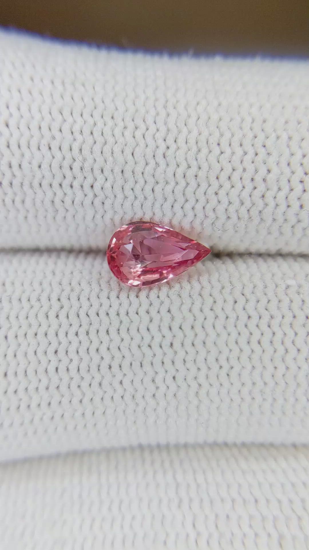 1.01 Ct. Padparadscha Sapphire from Ceylon (Sri Lanka) Size Video