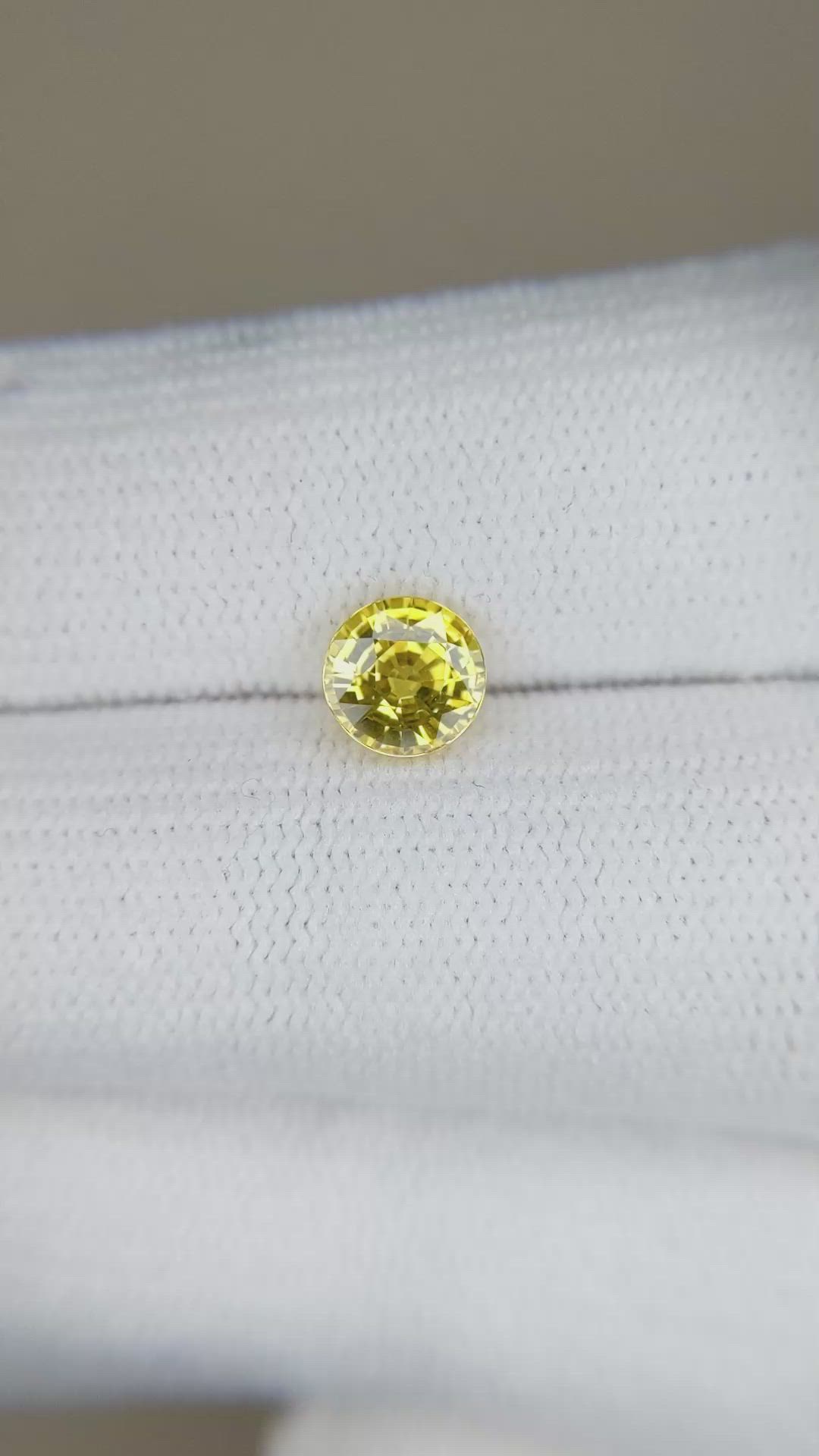0.97 Ct. Yellow Sapphire from Ceylon (Sri Lanka) Size Video