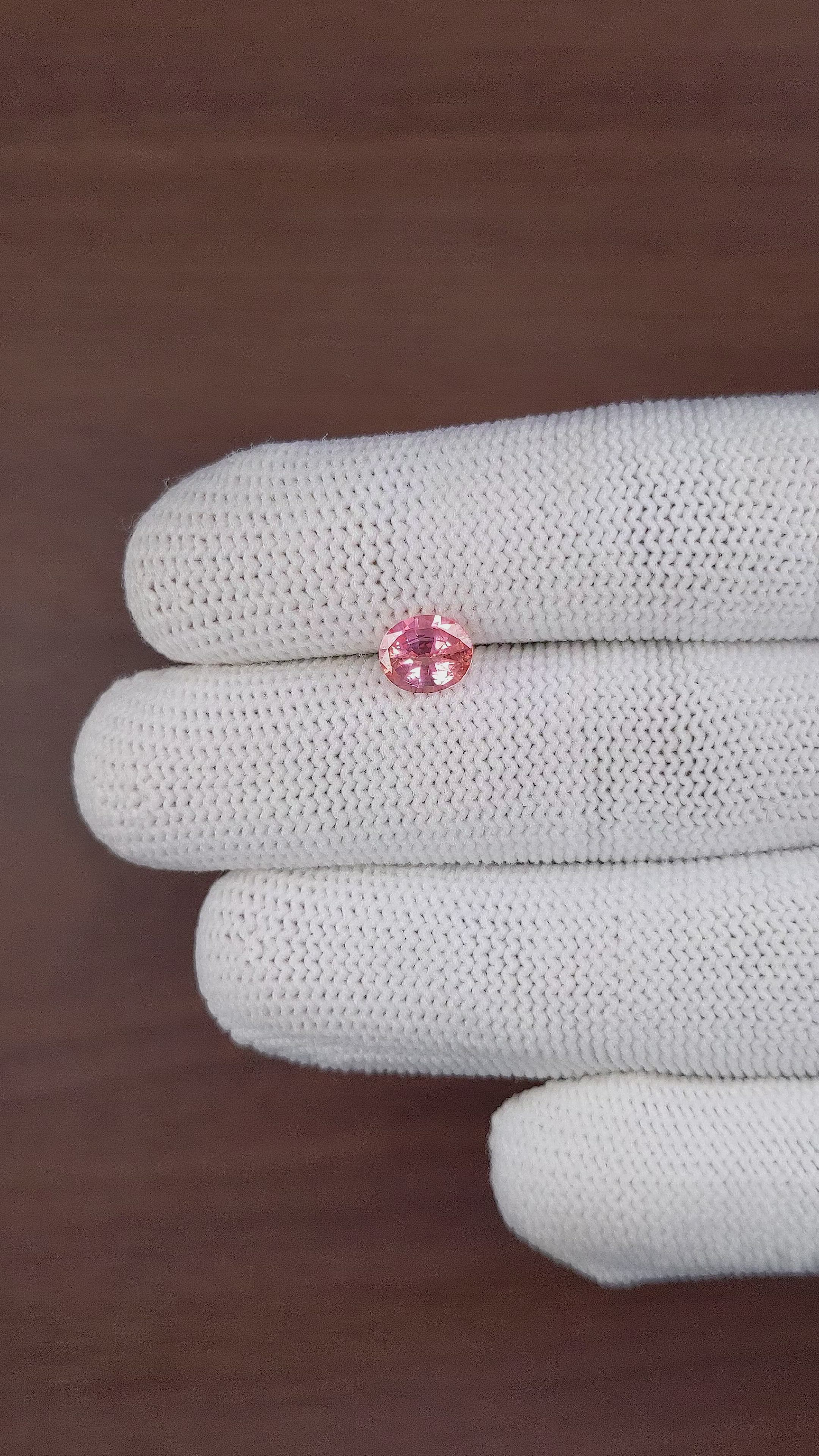 1.38 Ct. Padparadscha Sapphire from Ceylon (Sri Lanka) Size Video