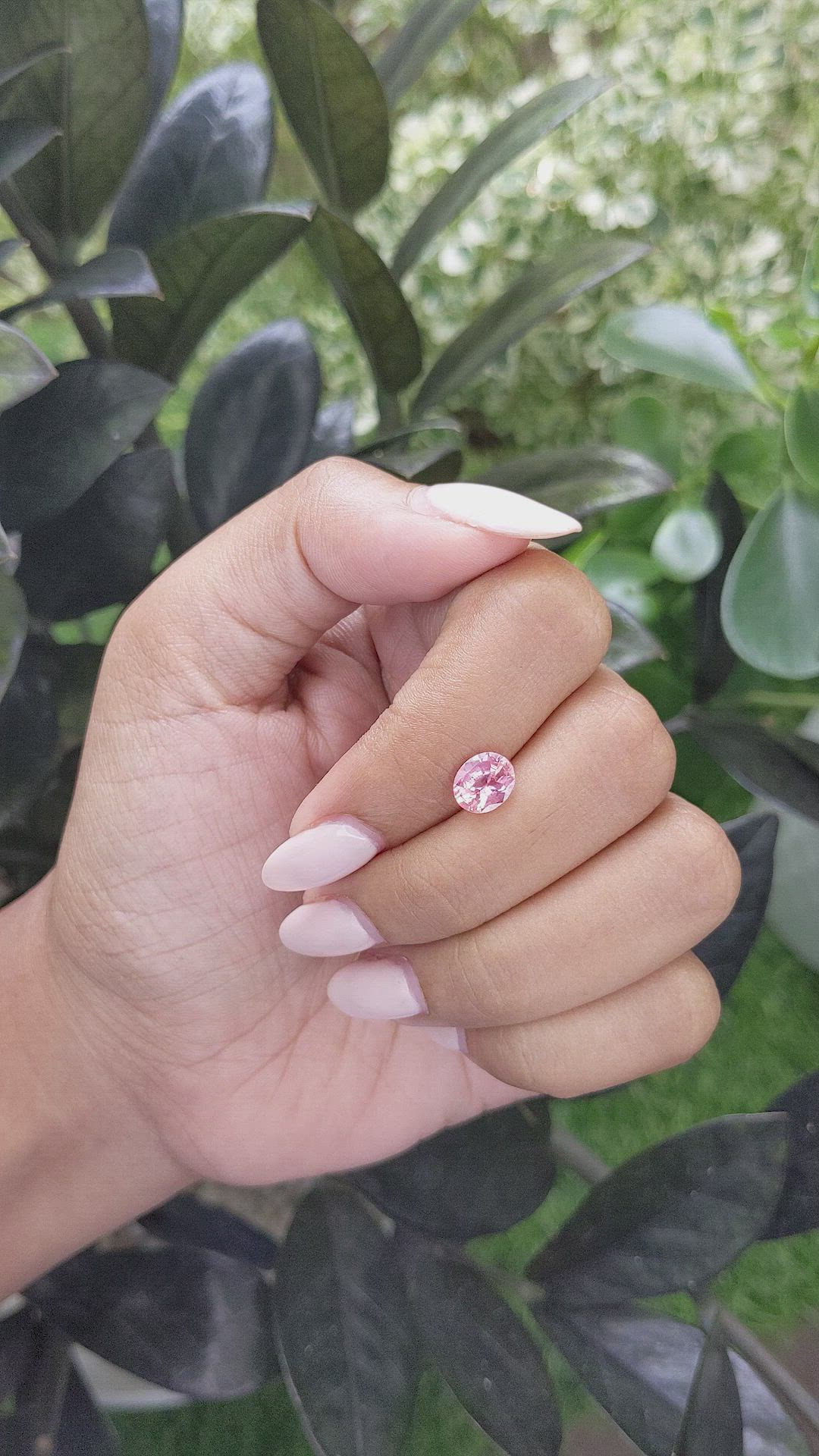 1.38 Ct. Padparadscha Sapphire from Ceylon (Sri Lanka) Size Video