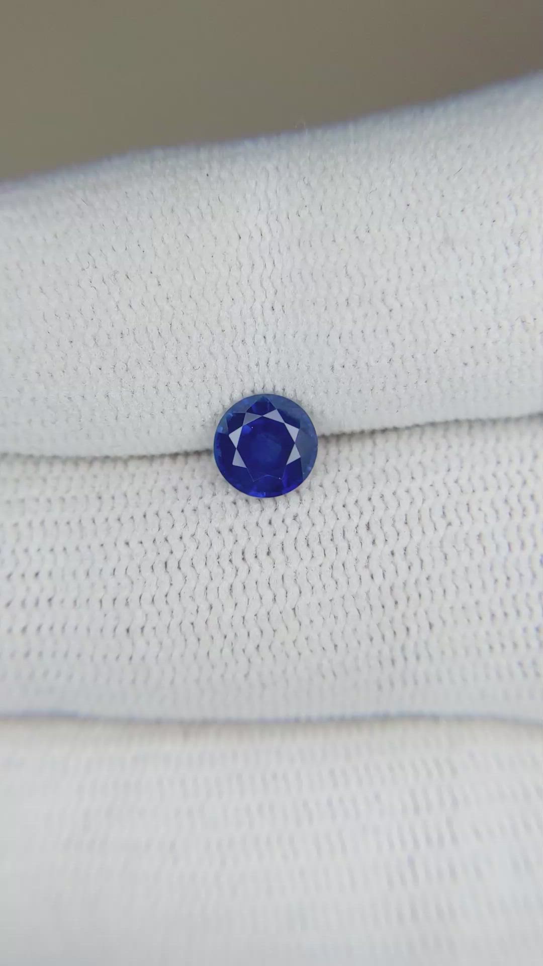 0.87 Ct. Blue Sapphire from Ceylon (Sri Lanka) Size Video