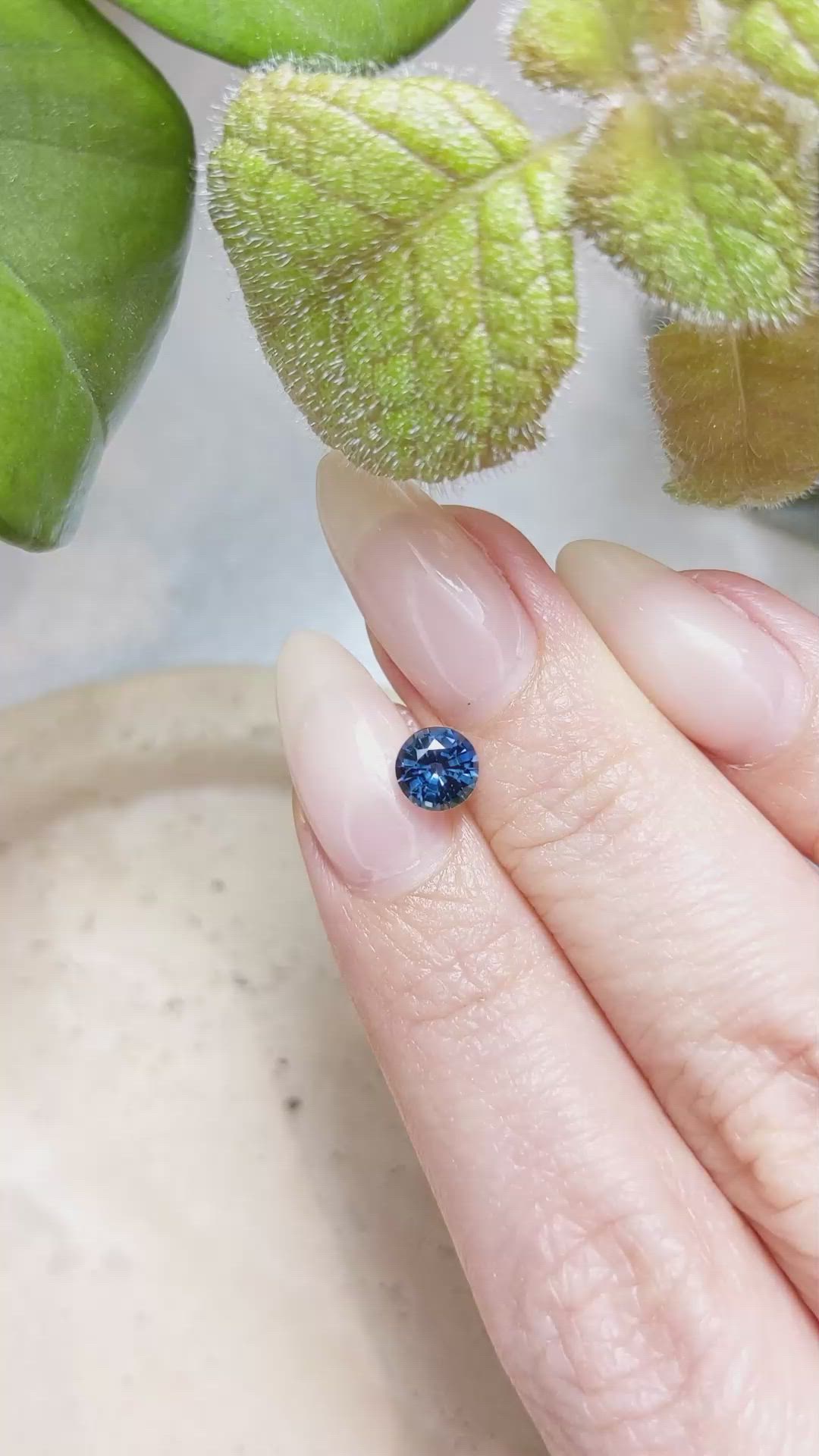 0.90 Ct. Blue Sapphire from Ceylon (Sri Lanka) Size Video