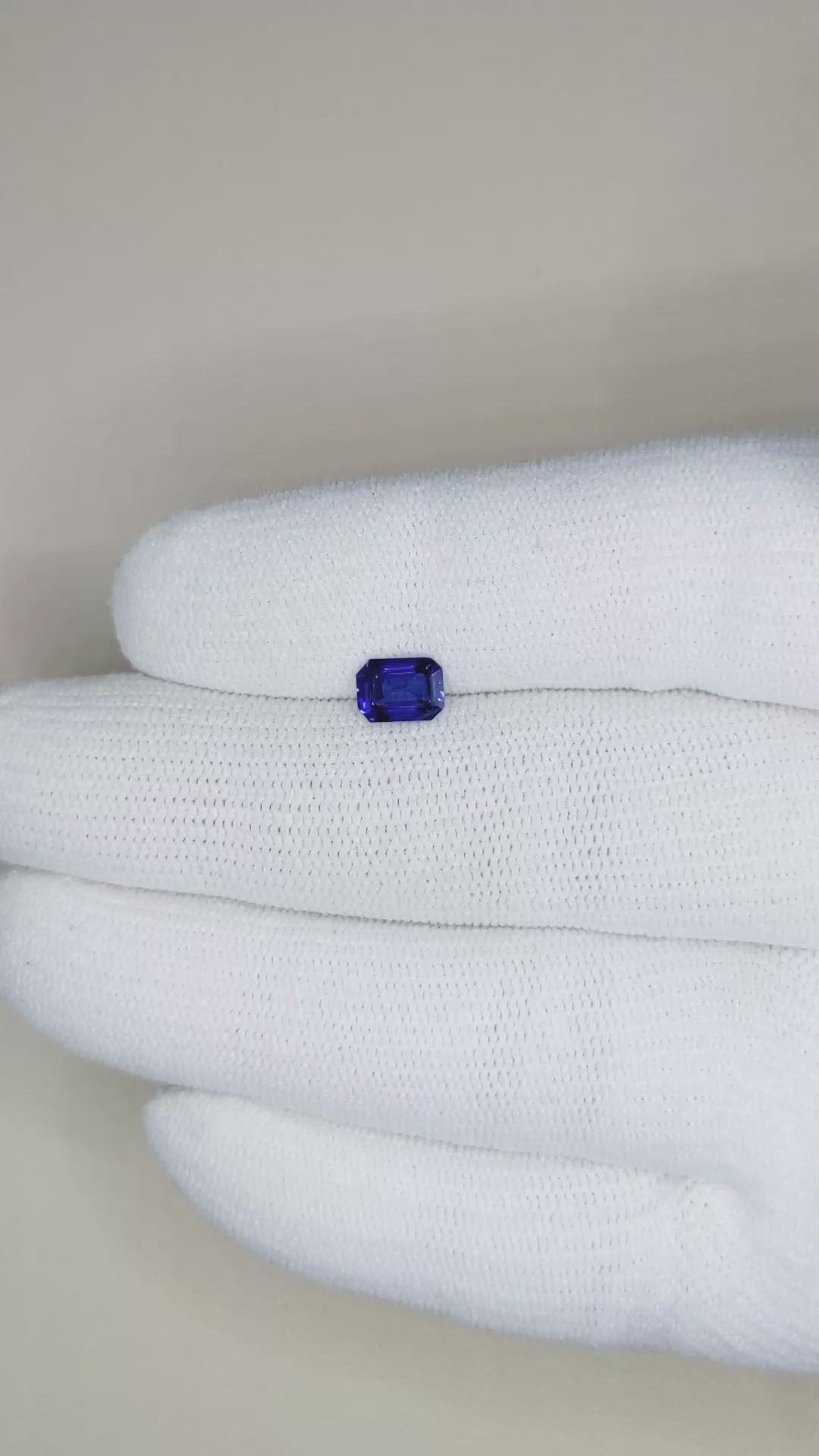 1.04 Ct. Blue Sapphire from Ceylon (Sri Lanka) Size Video