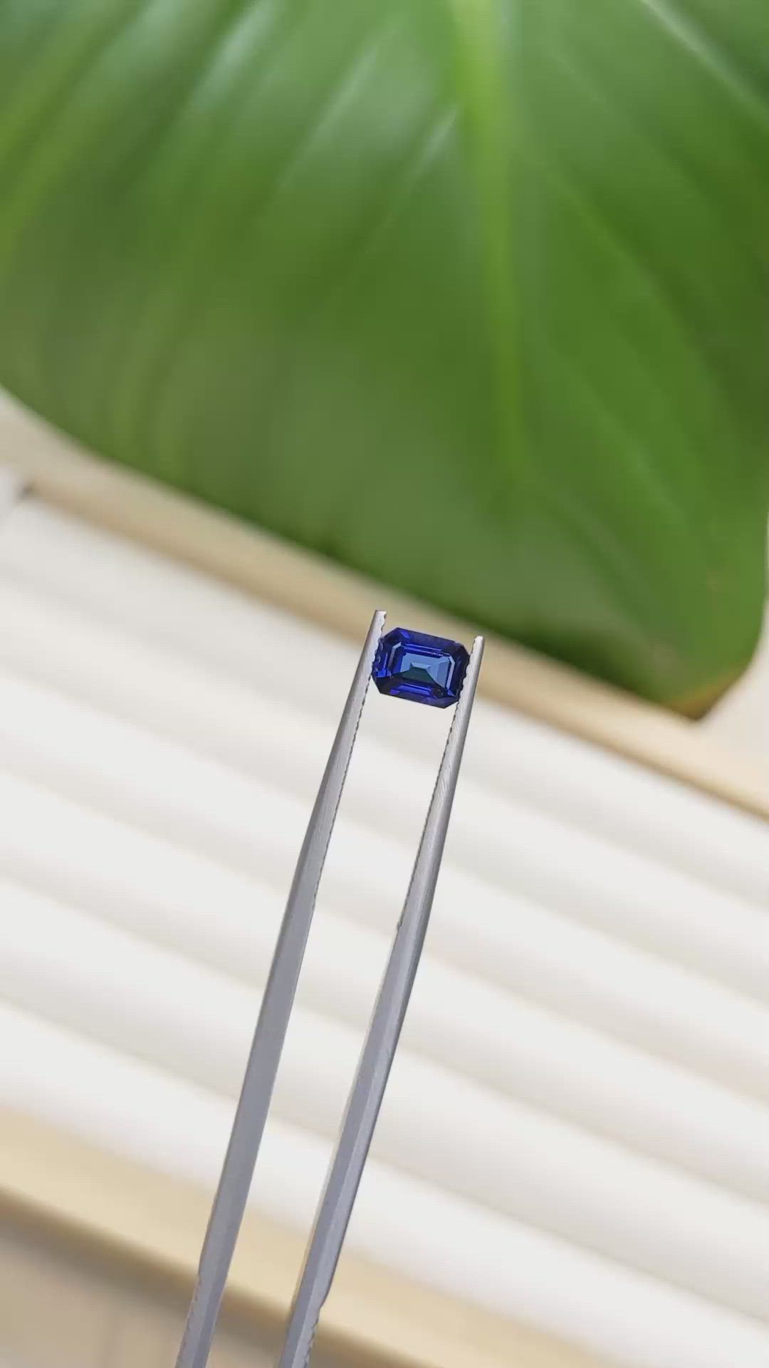 1.04 Ct. Blue Sapphire from Ceylon (Sri Lanka) Size Video