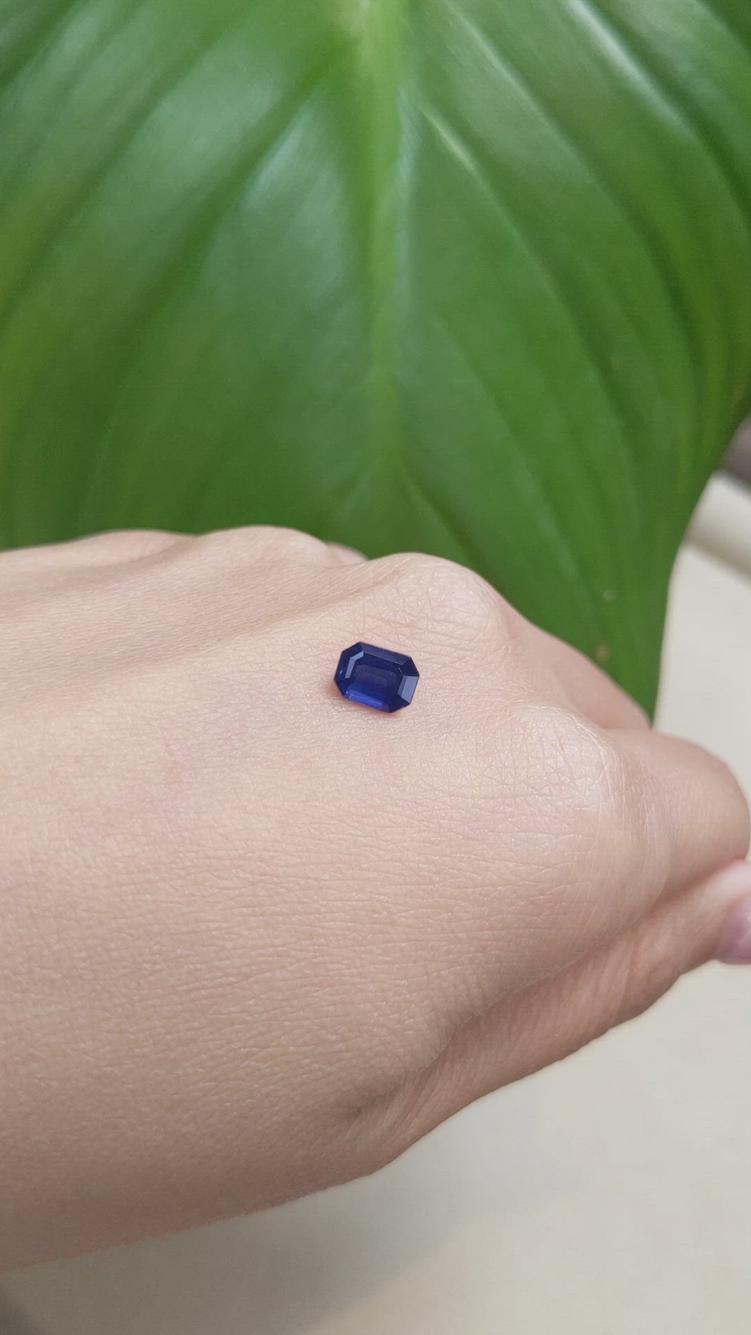 1.13 Ct. Blue Sapphire from Ceylon (Sri Lanka) Size Video
