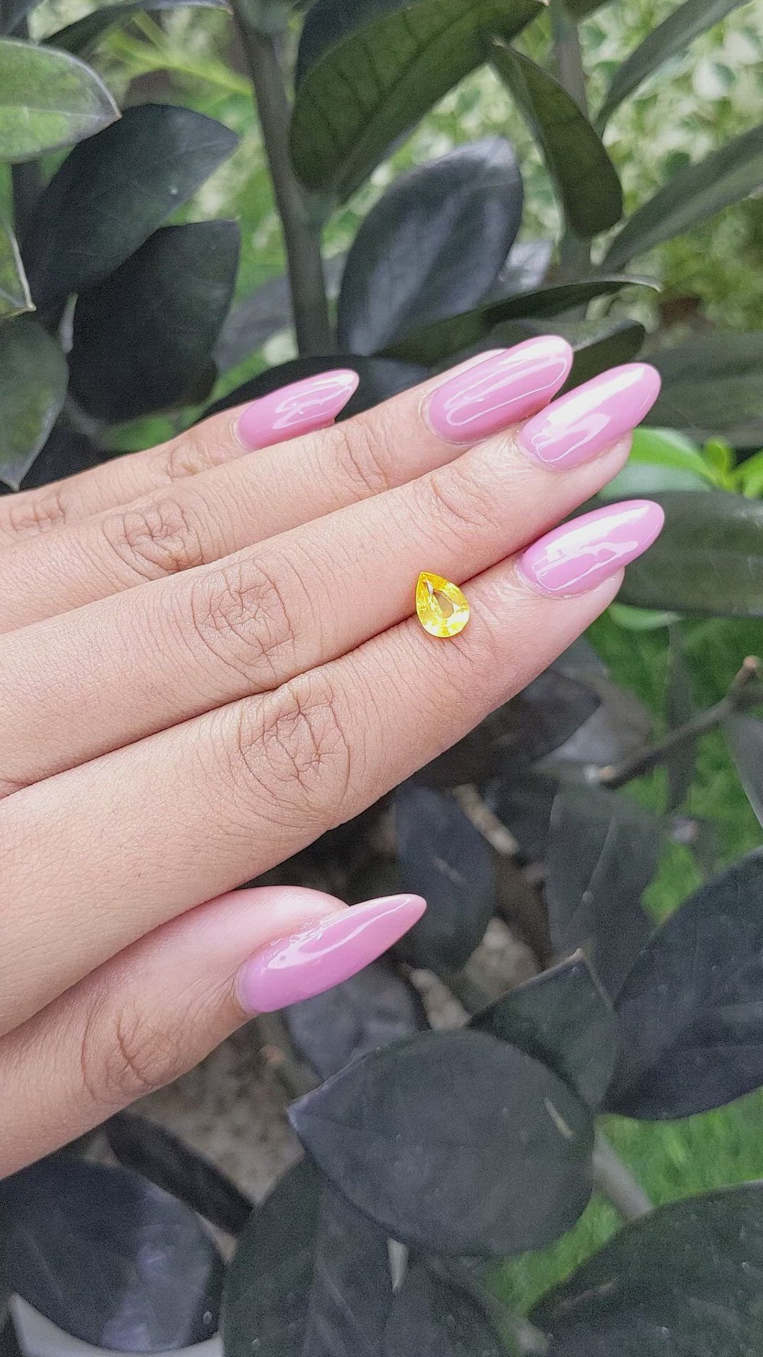1.06 Ct. Yellow Sapphire from Ceylon (Sri Lanka) Size Video