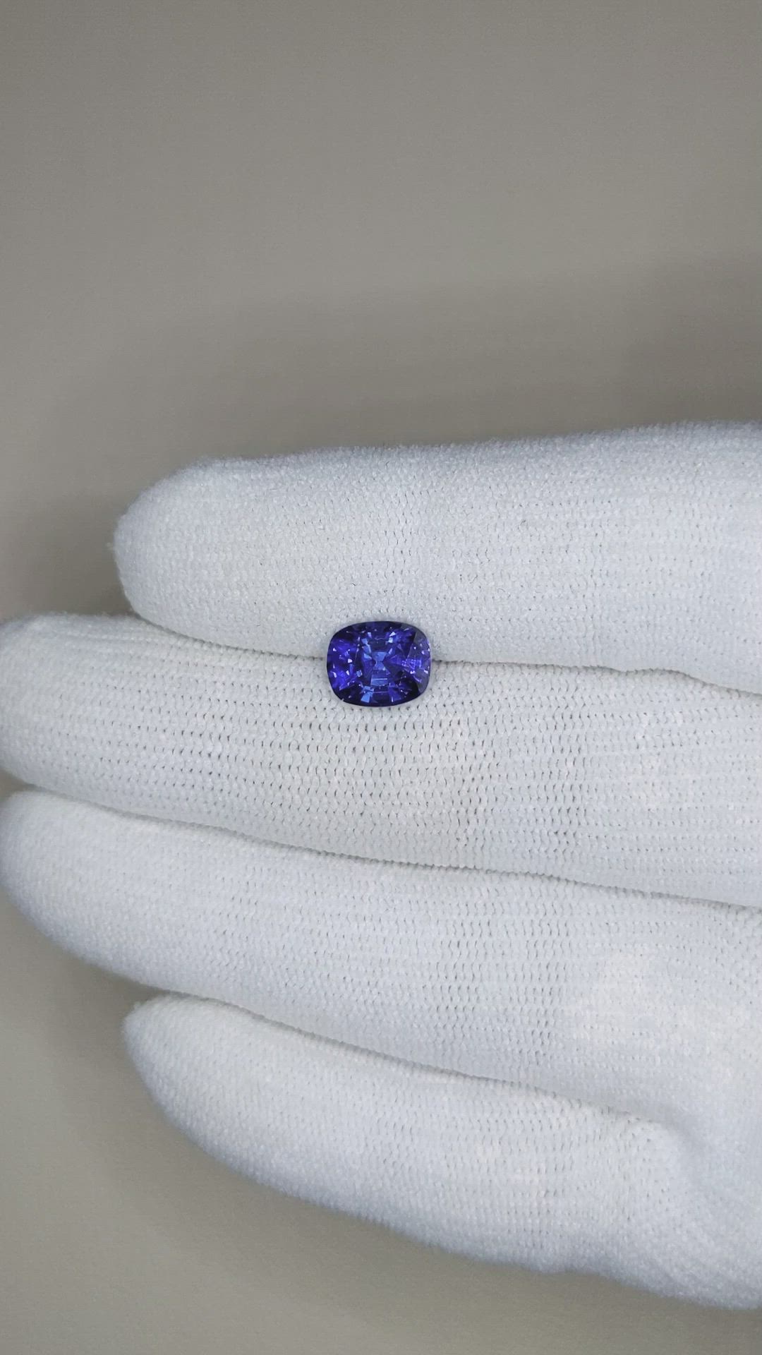 2.32 Ct. Blue Sapphire from Ceylon (Sri Lanka) Size Video