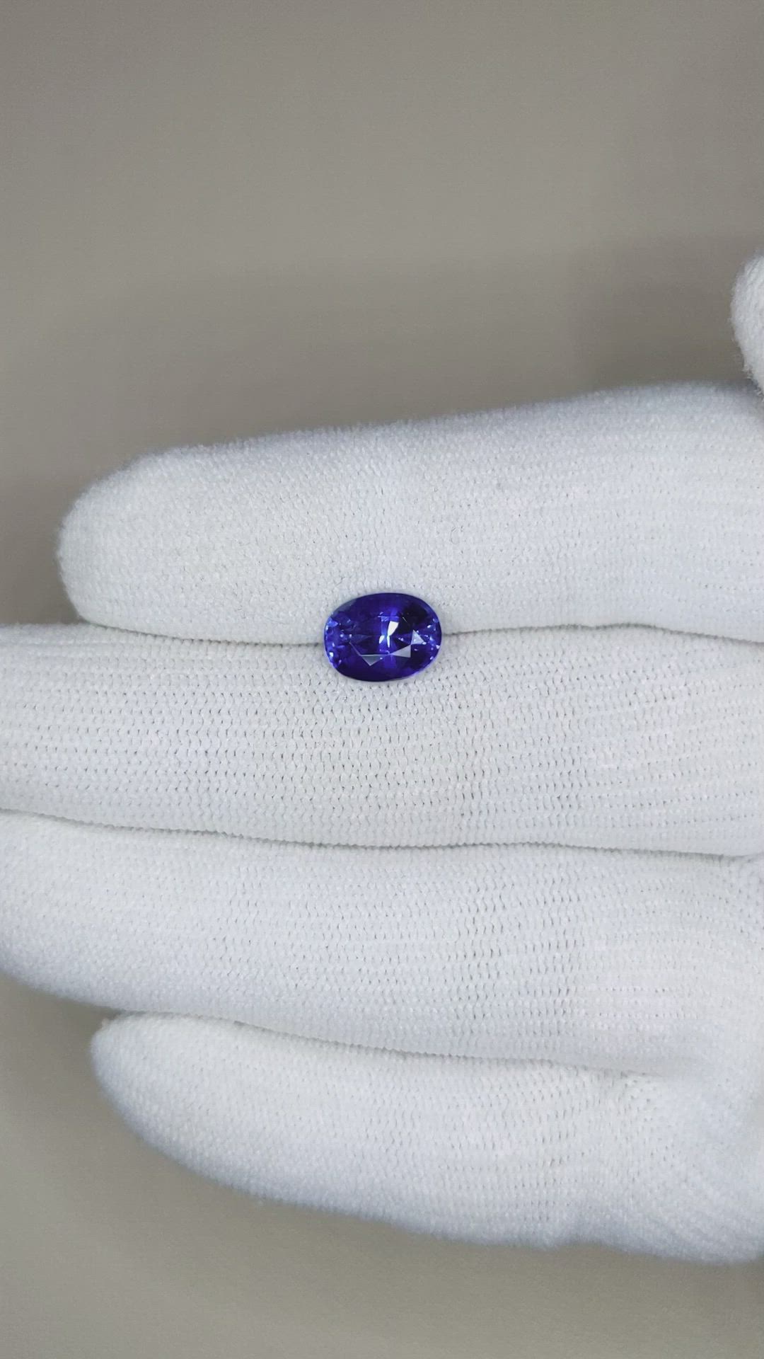 2.36 Ct. Blue Sapphire from Ceylon (Sri Lanka) Size Video