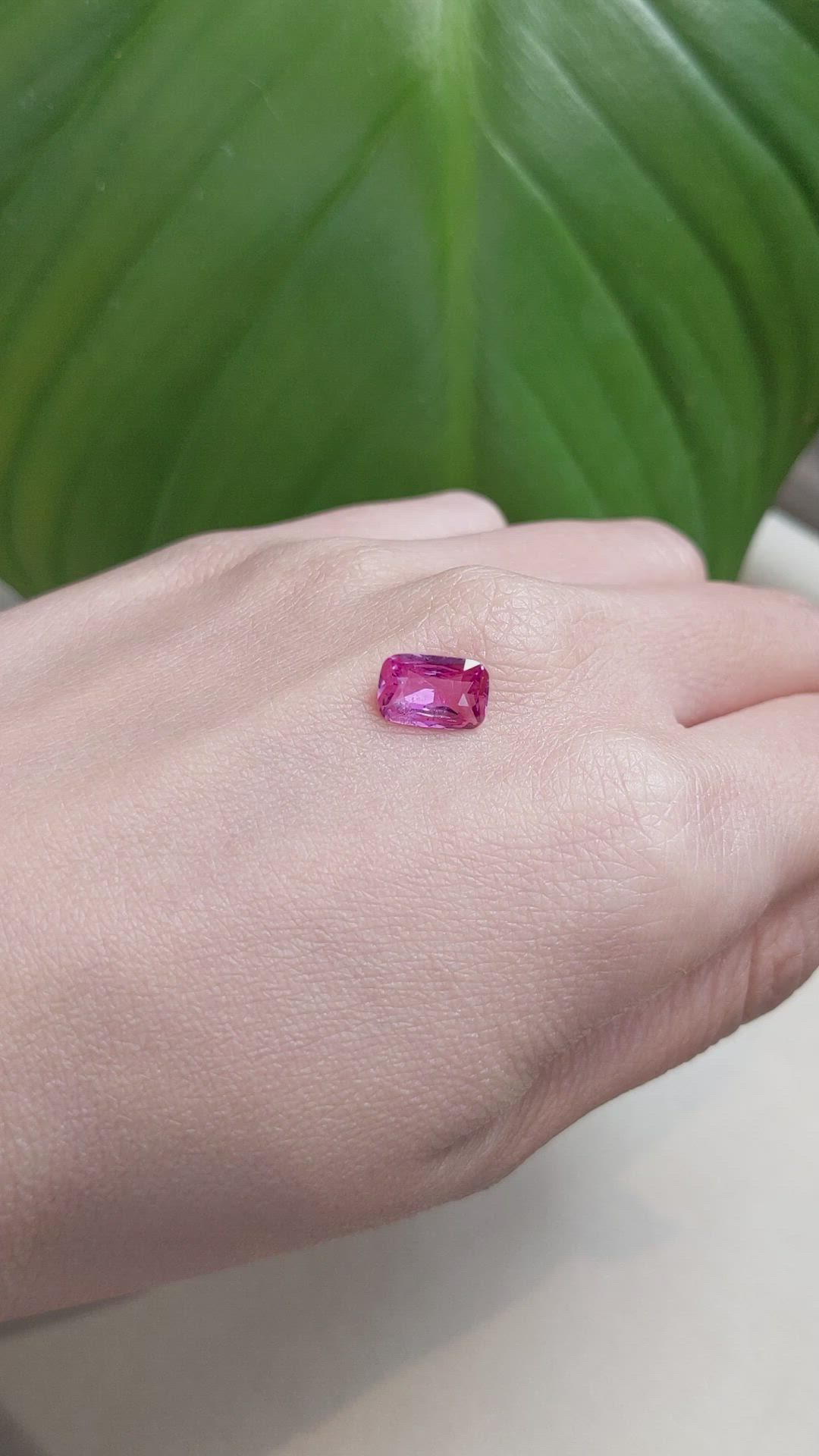 1.73 Ct. Pink Sapphire from Ceylon (Sri Lanka) Size Video