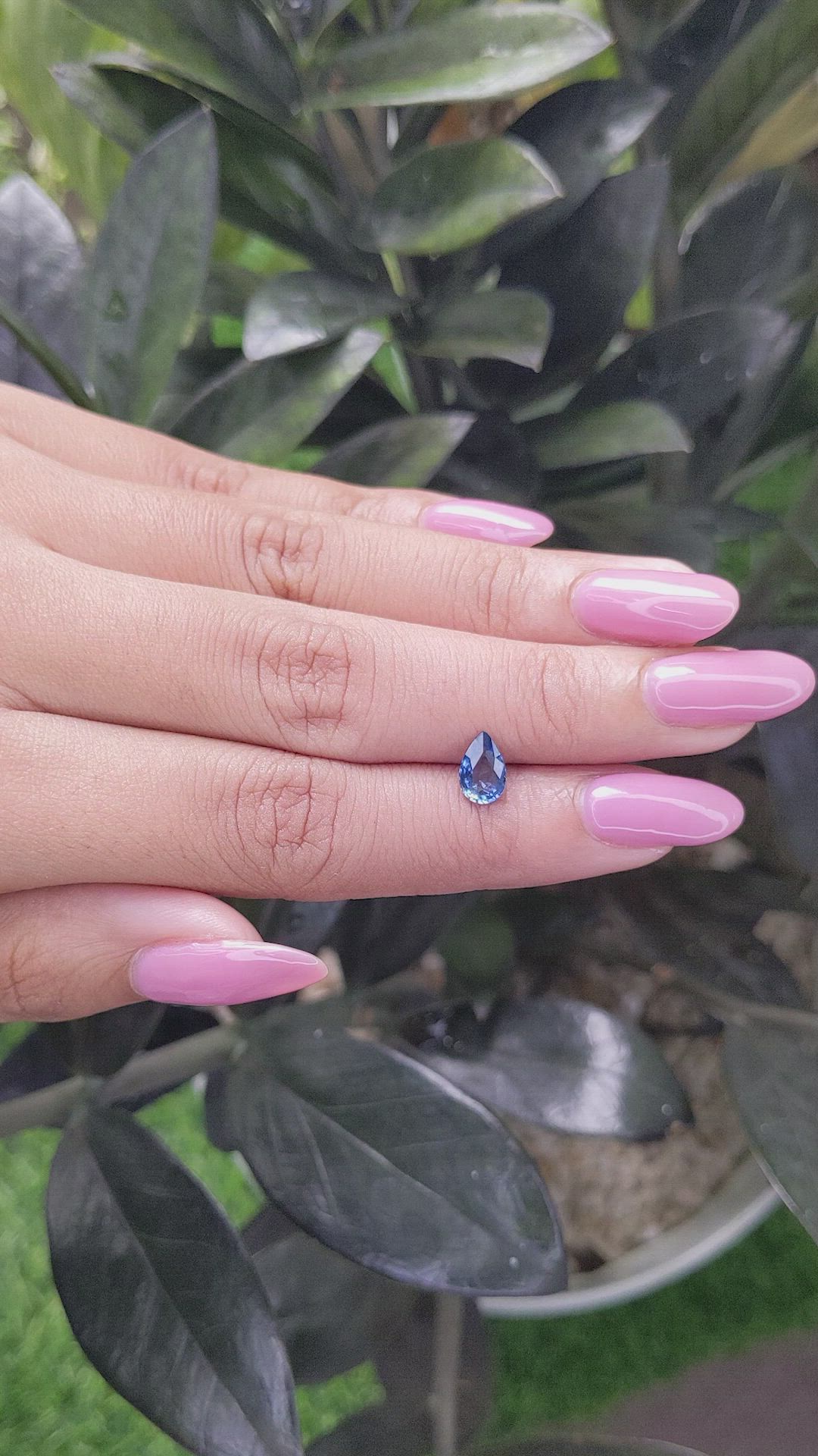 1.04 Ct. Blue Sapphire from Ceylon (Sri Lanka) Size Video