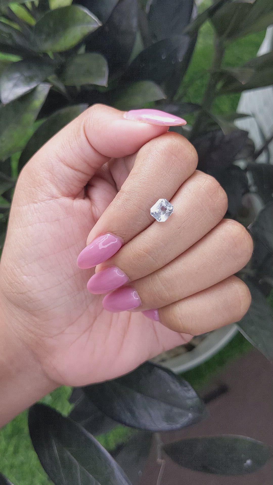 1.76 Ct. White Sapphire from Ceylon (Sri Lanka) Size Video