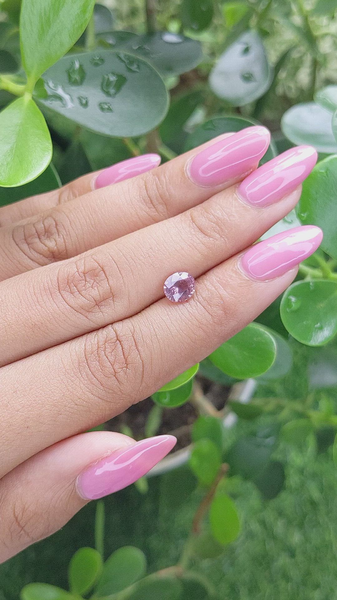 1.34 Ct. Padparadscha Sapphire from Ceylon (Sri Lanka) Size Video