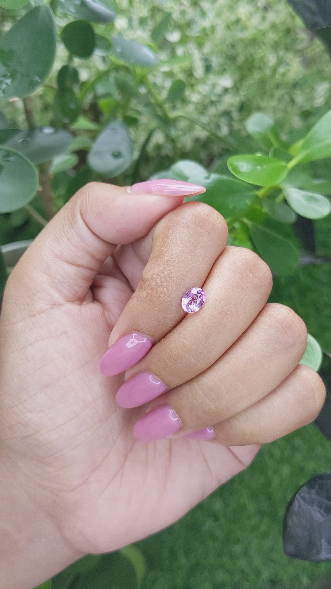 1.07 Ct. Pinkish Purple Sapphire from Ceylon (Sri Lanka) Size Video