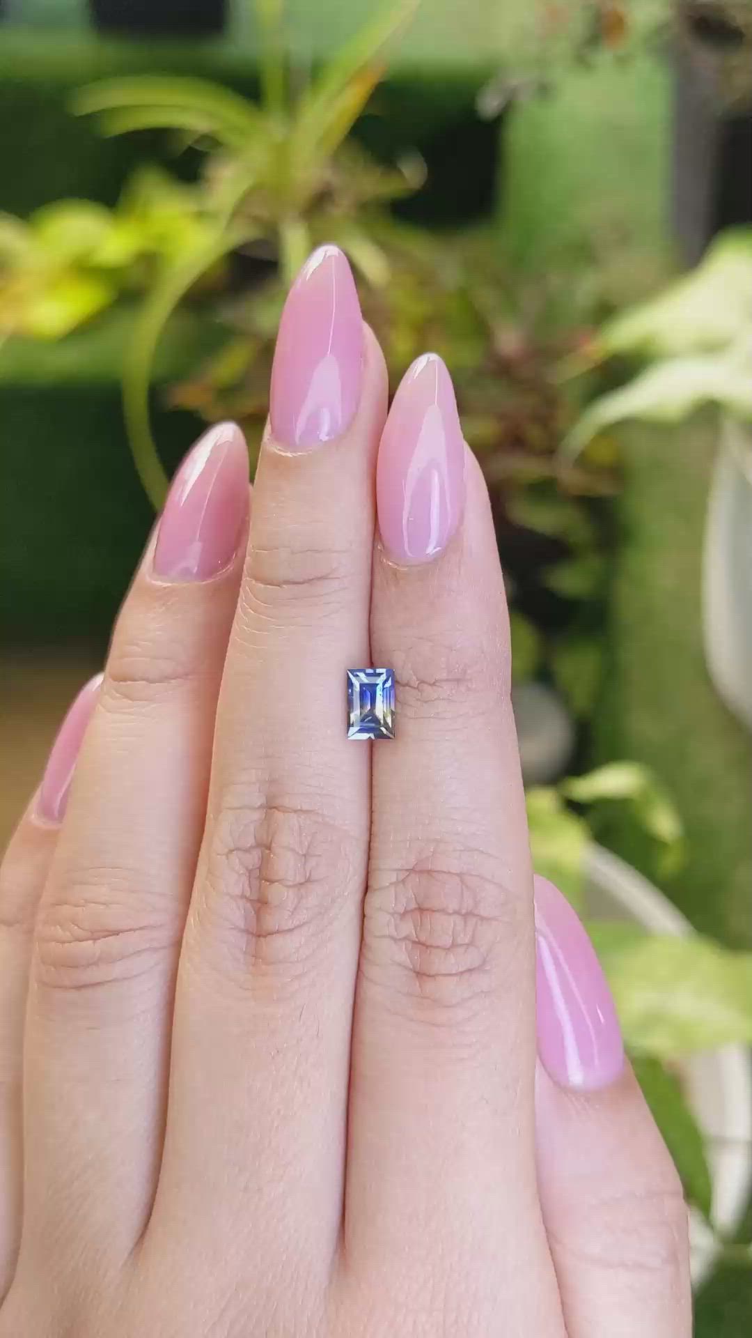 0.98 Ct. Bi Color Sapphire from Ceylon (Sri Lanka) Size Video