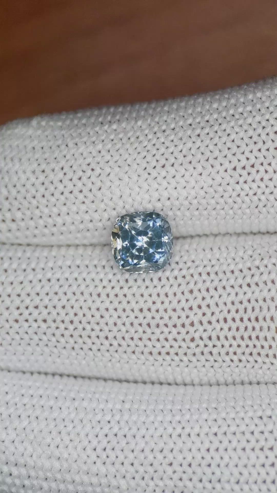 2.31 Ct. Bi Color Sapphire from Ceylon (Sri Lanka) Size Video