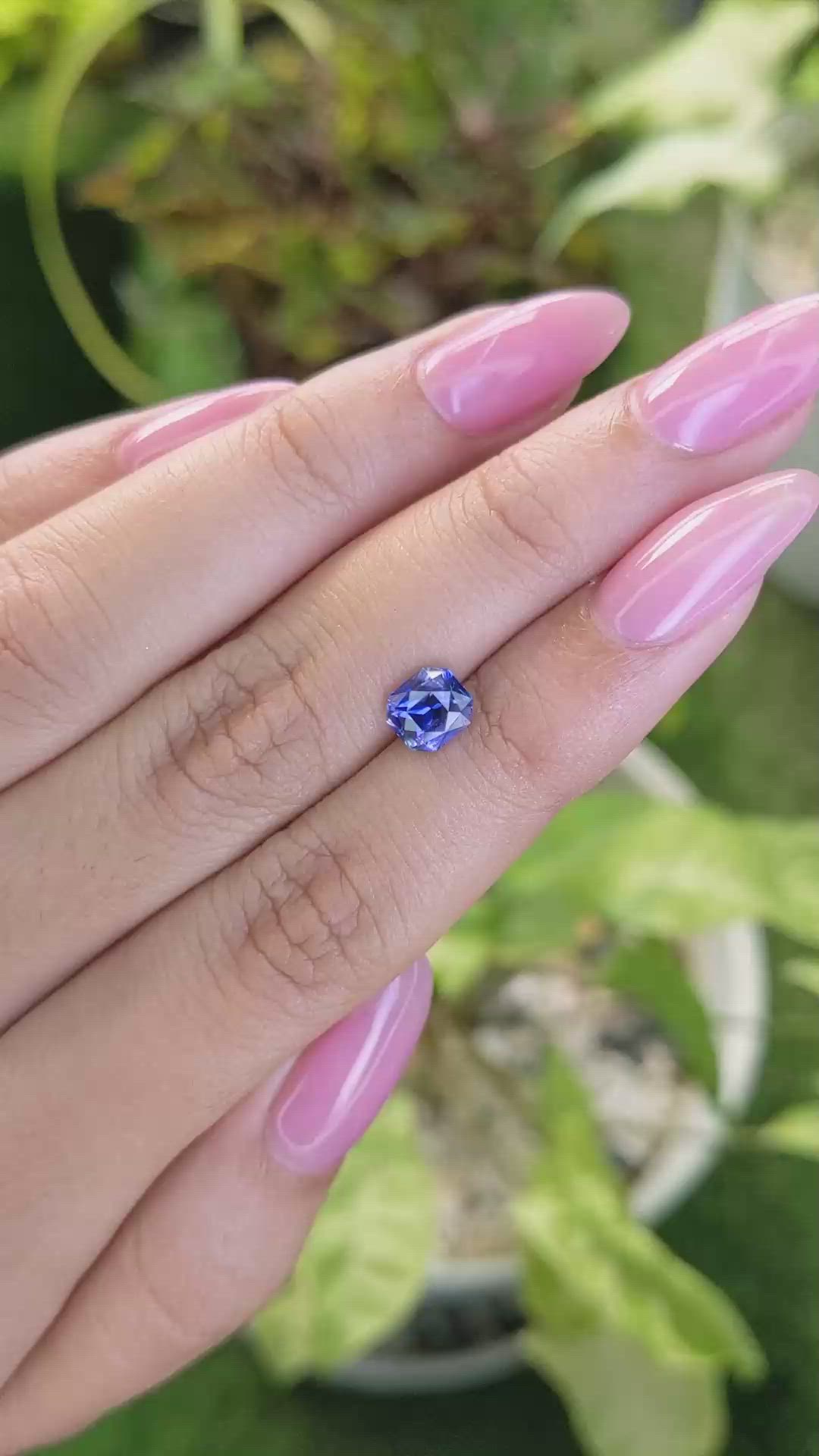 1.33 Ct. Blue Sapphire from Ceylon (Sri Lanka) Size Video