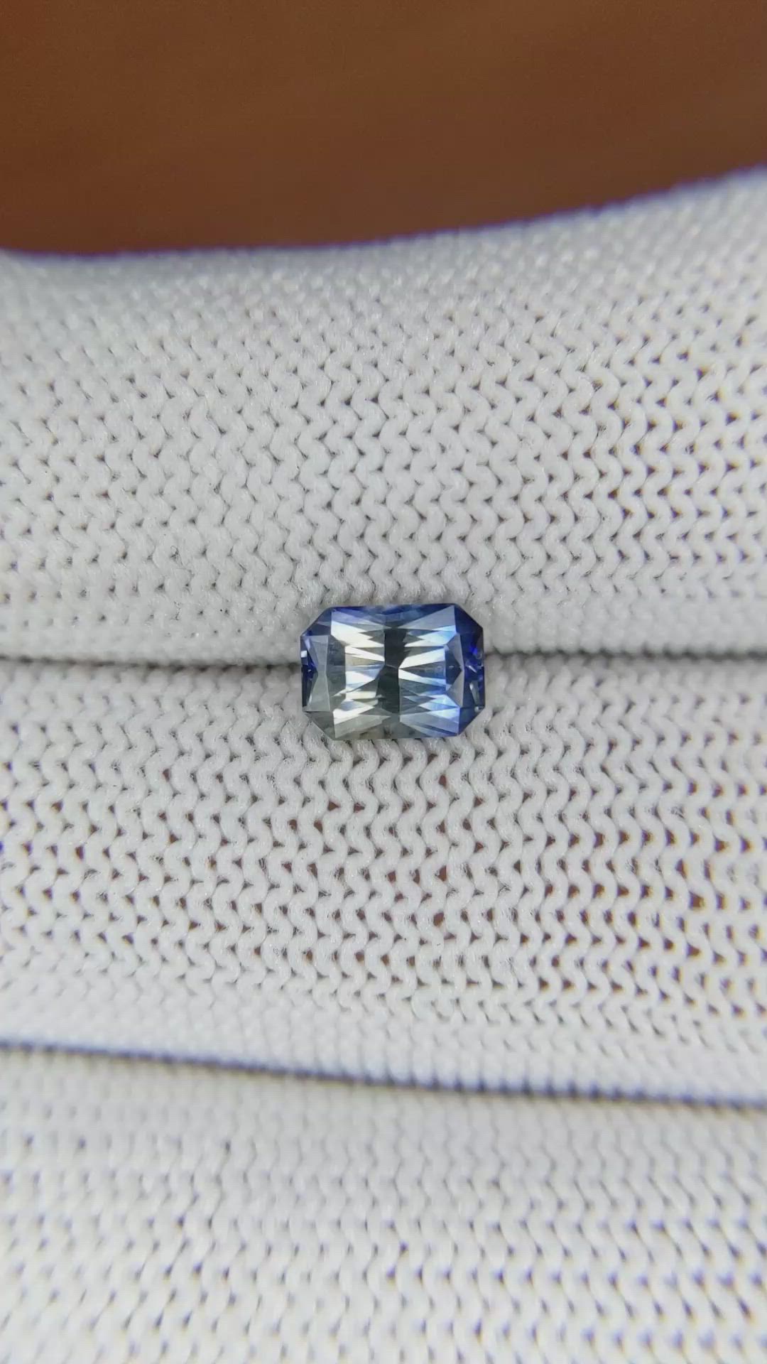 1.42 Ct. Bi Color Sapphire from Ceylon (Sri Lanka) Size Video