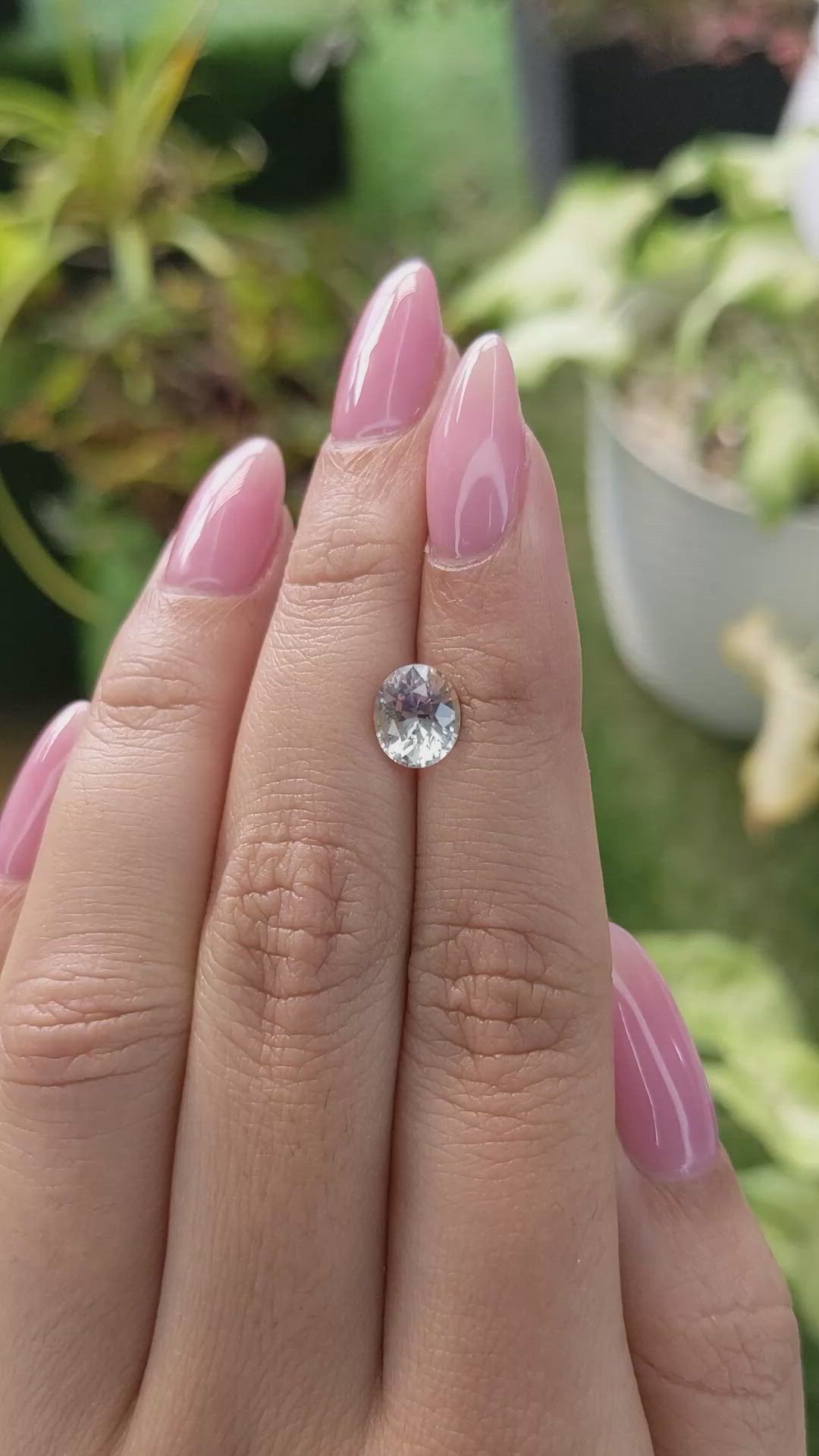 1.90 Ct. Bi Color Sapphire from Ceylon (Sri Lanka) Size Video