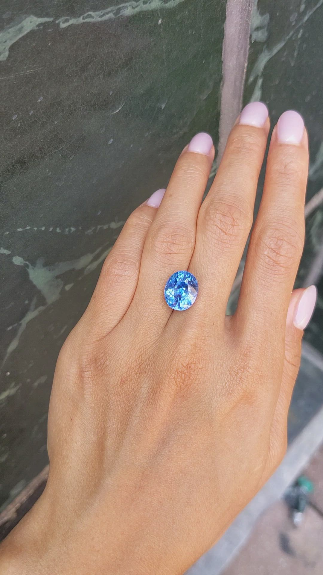 9.77 Ct. Blue Sapphire from Ceylon (Sri Lanka) Size Video