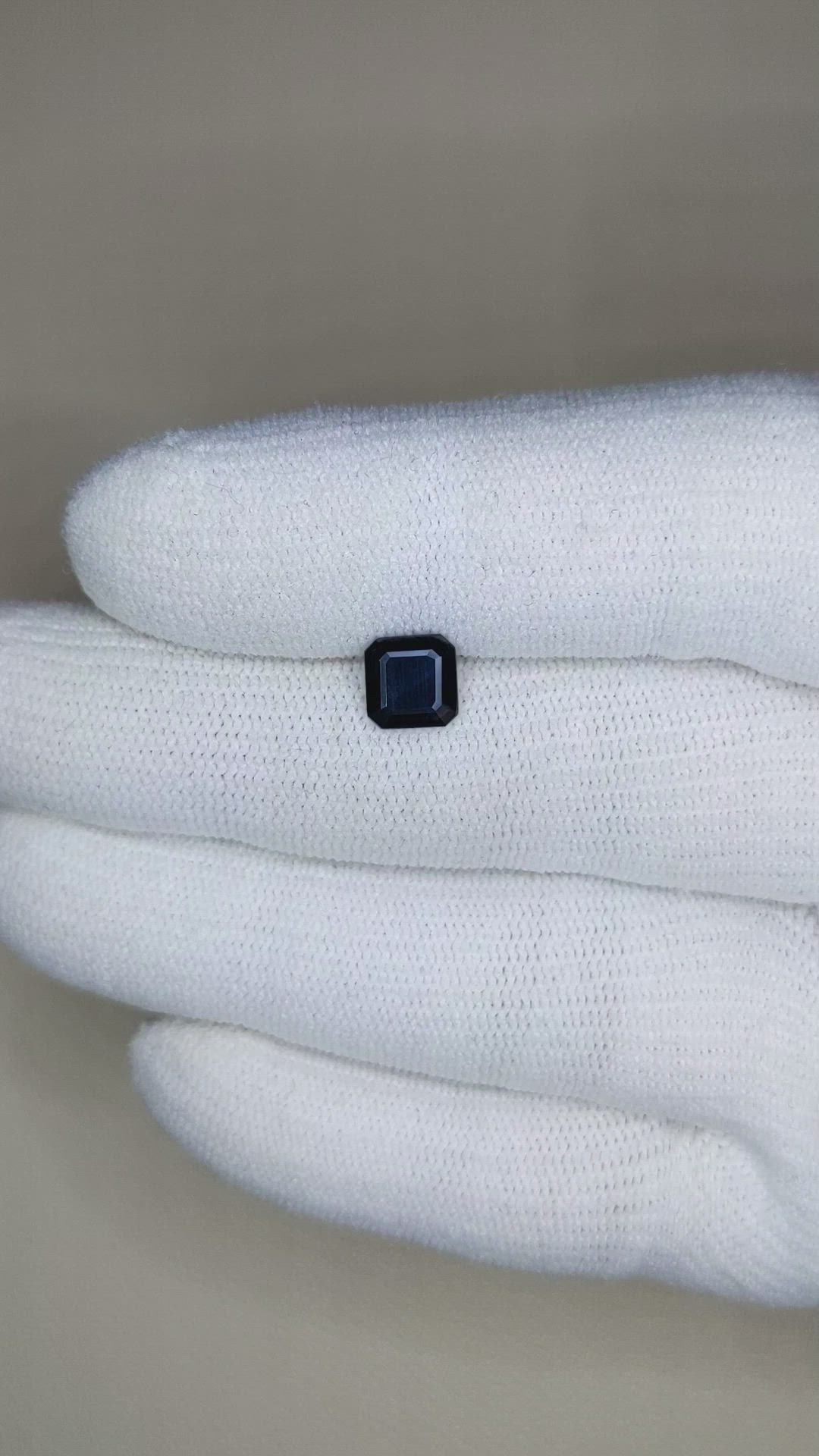 1.21 Ct. Blue Sapphire from Ceylon (Sri Lanka) Size Video