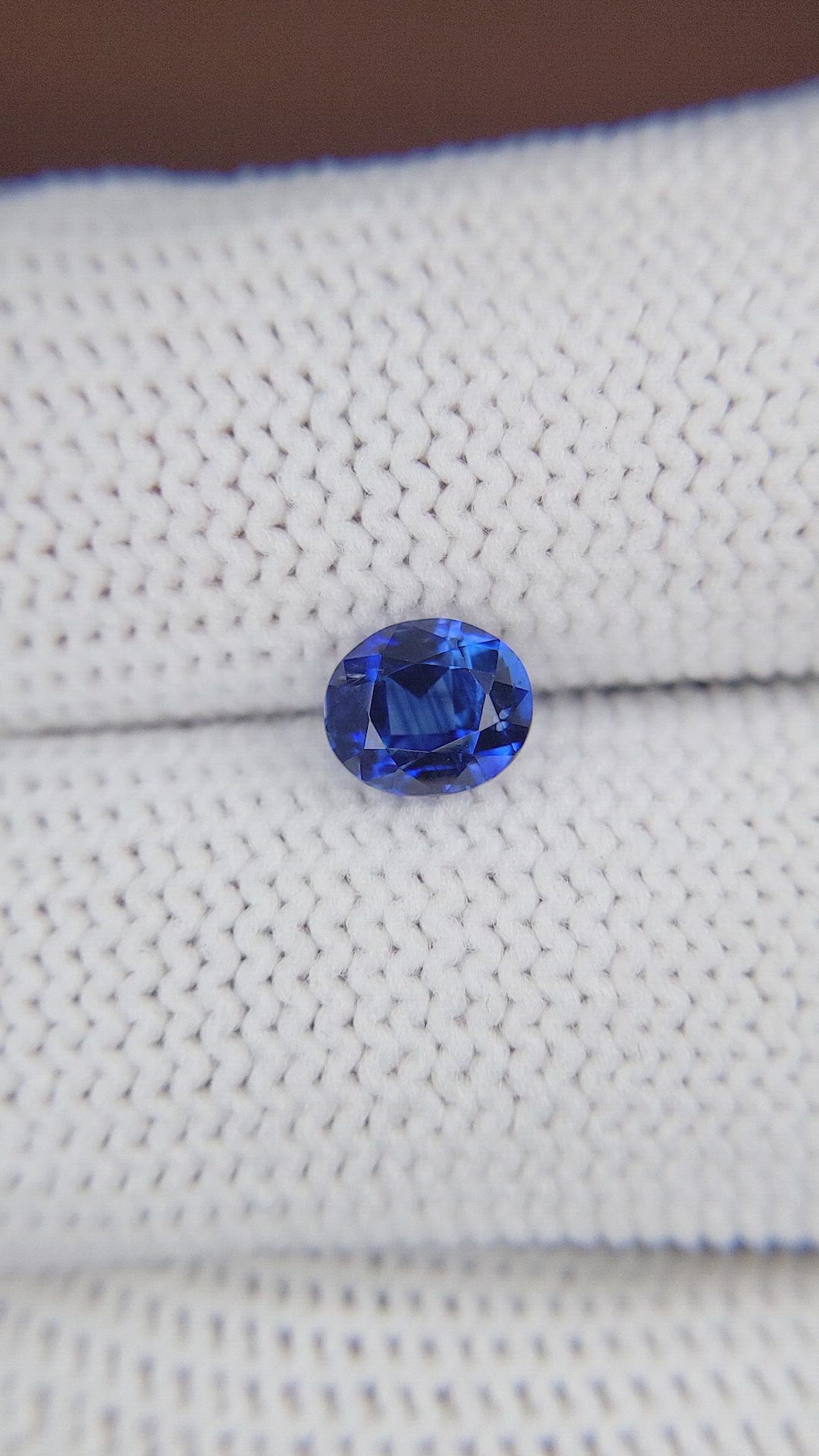 1.20 Ct. Blue Sapphire from Ceylon (Sri Lanka) Size Video