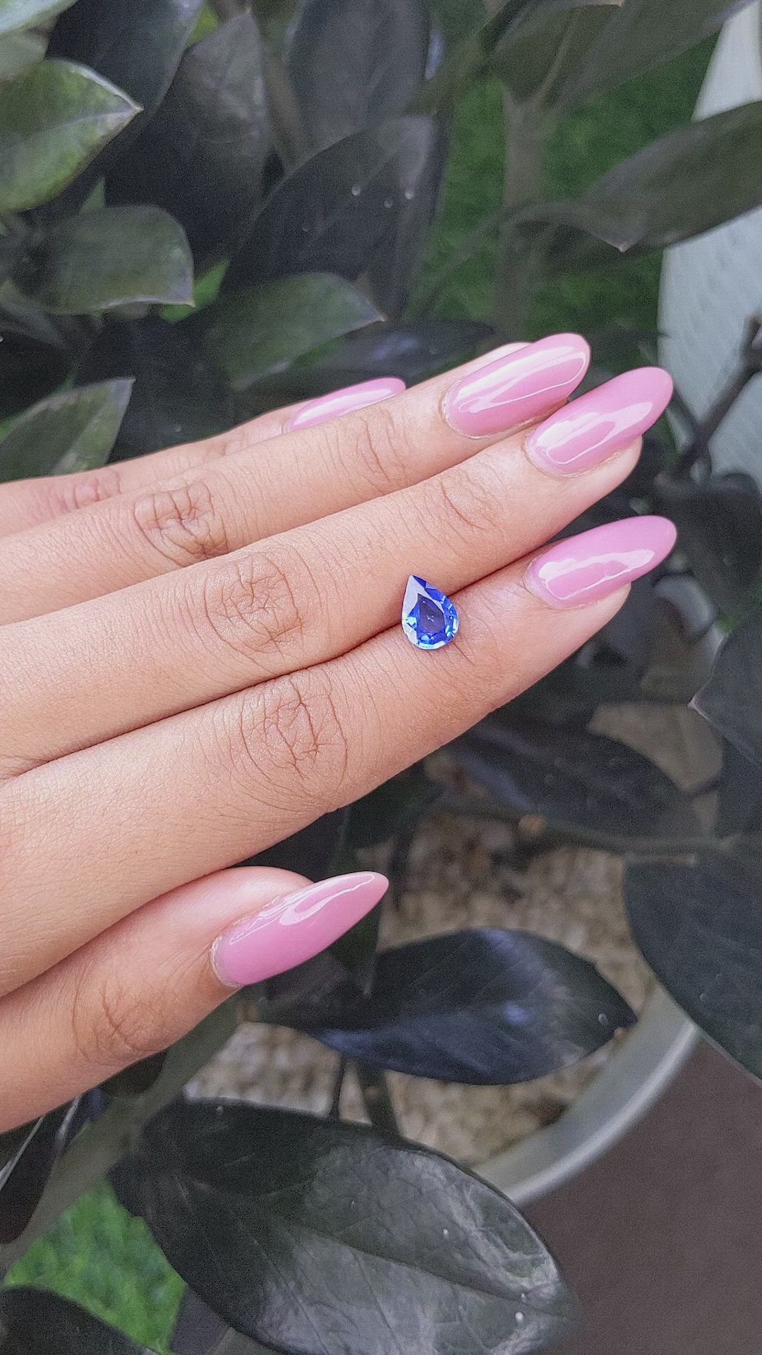 1.38 Ct. Blue Sapphire from Ceylon (Sri Lanka) Size Video