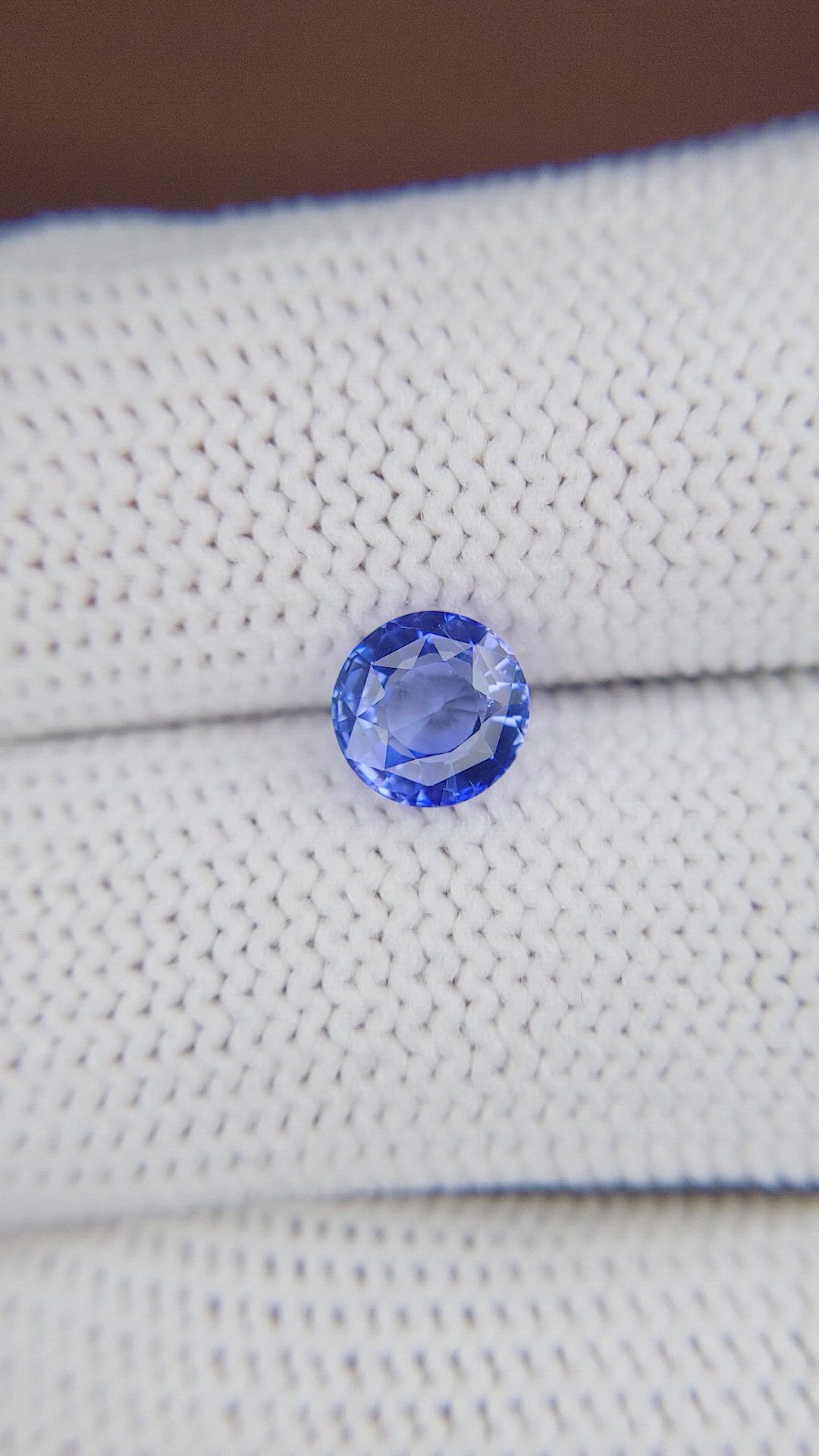 1.33 Ct. Blue Sapphire from Ceylon (Sri Lanka) Size Video