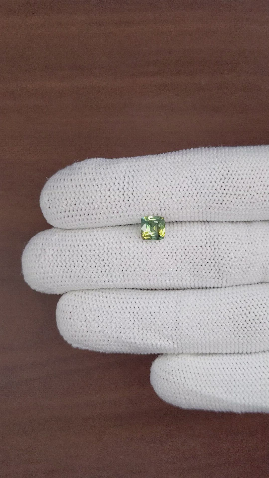 1.19 Ct. Bi Color Sapphire from Australia Size Video