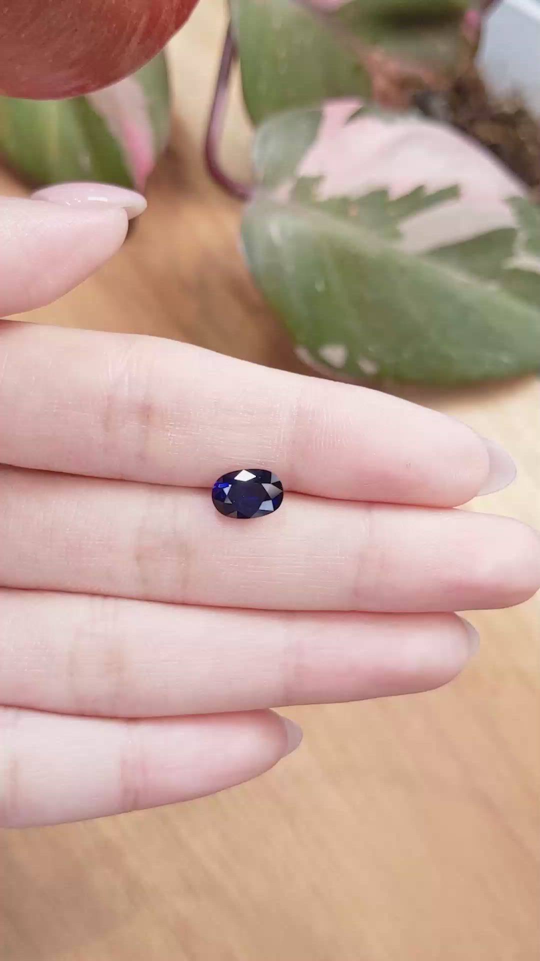 2.01 Ct. Blue Sapphire from Ceylon (Sri Lanka) Size Video