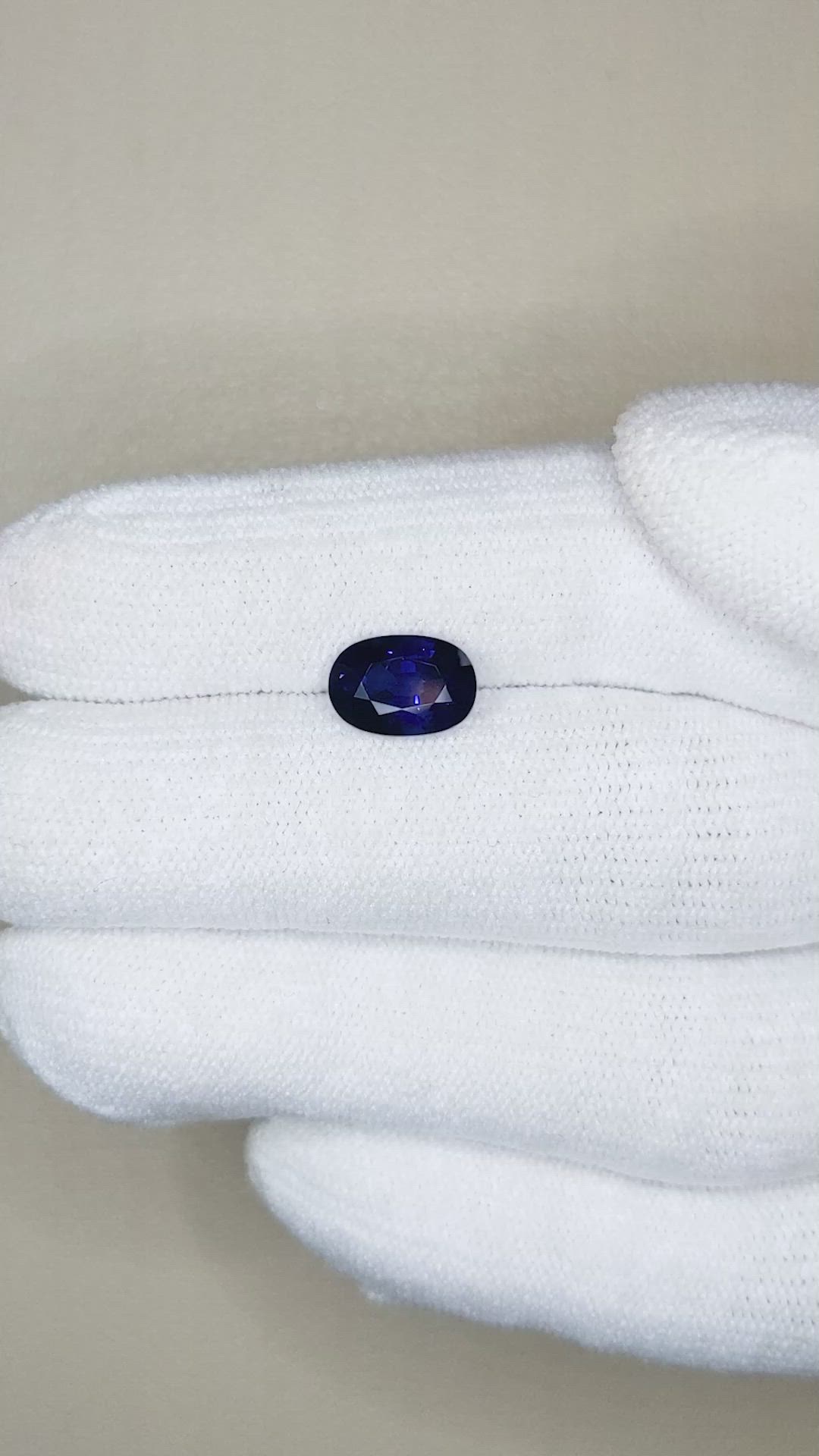 2.01 Ct. Blue Sapphire from Ceylon (Sri Lanka) Size Video