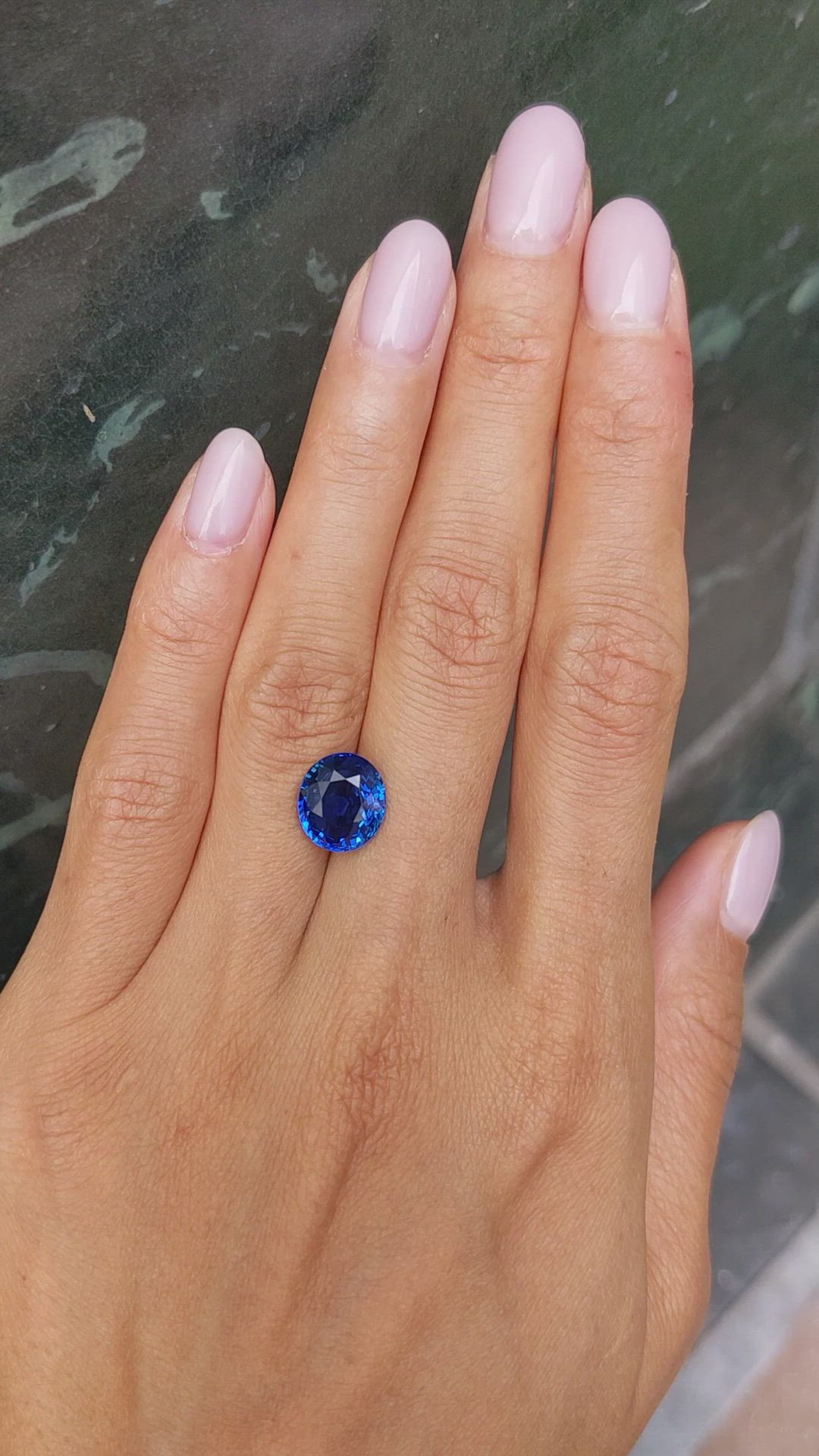5.04 Ct. Blue Sapphire from Ceylon (Sri Lanka) Size Video