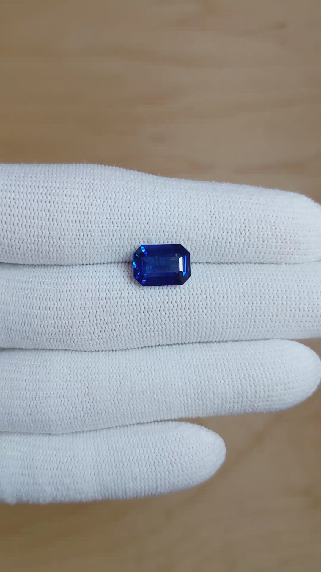 4.03 Ct. Blue Sapphire from Madagascar Size Video