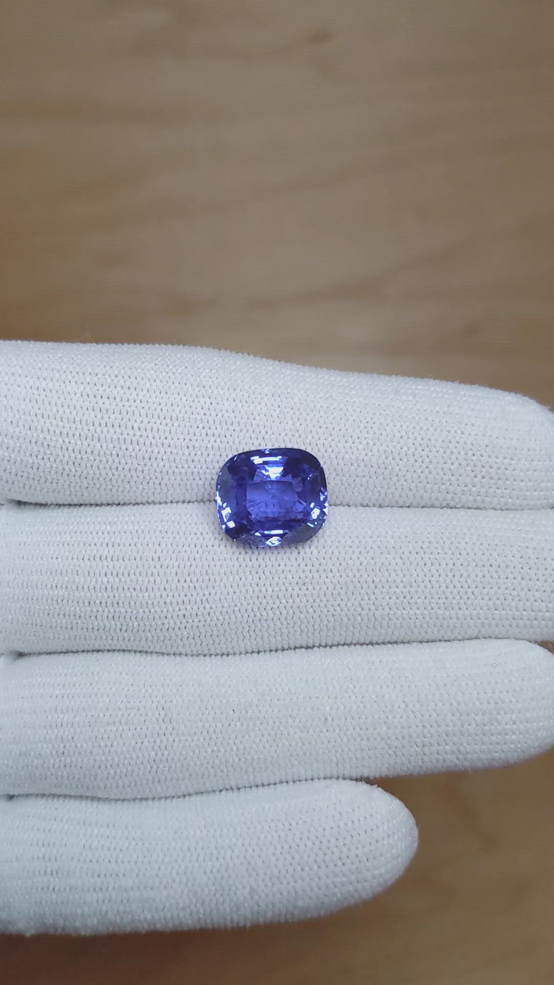 10.03 Ct. Blue Sapphire from Ceylon (Sri Lanka) Size Video